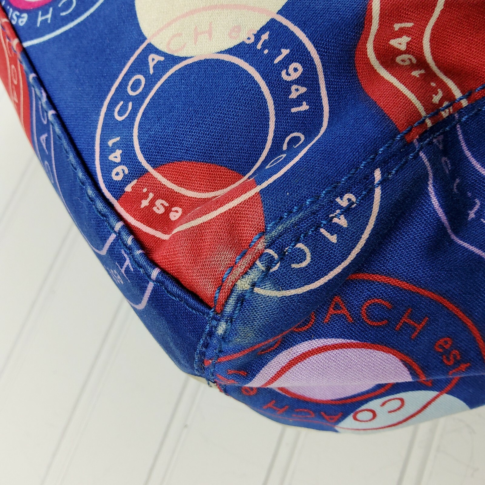 COACH Polka Dot Leah F14667 Blue White Red Shoulder Handbag Purse with Pouch