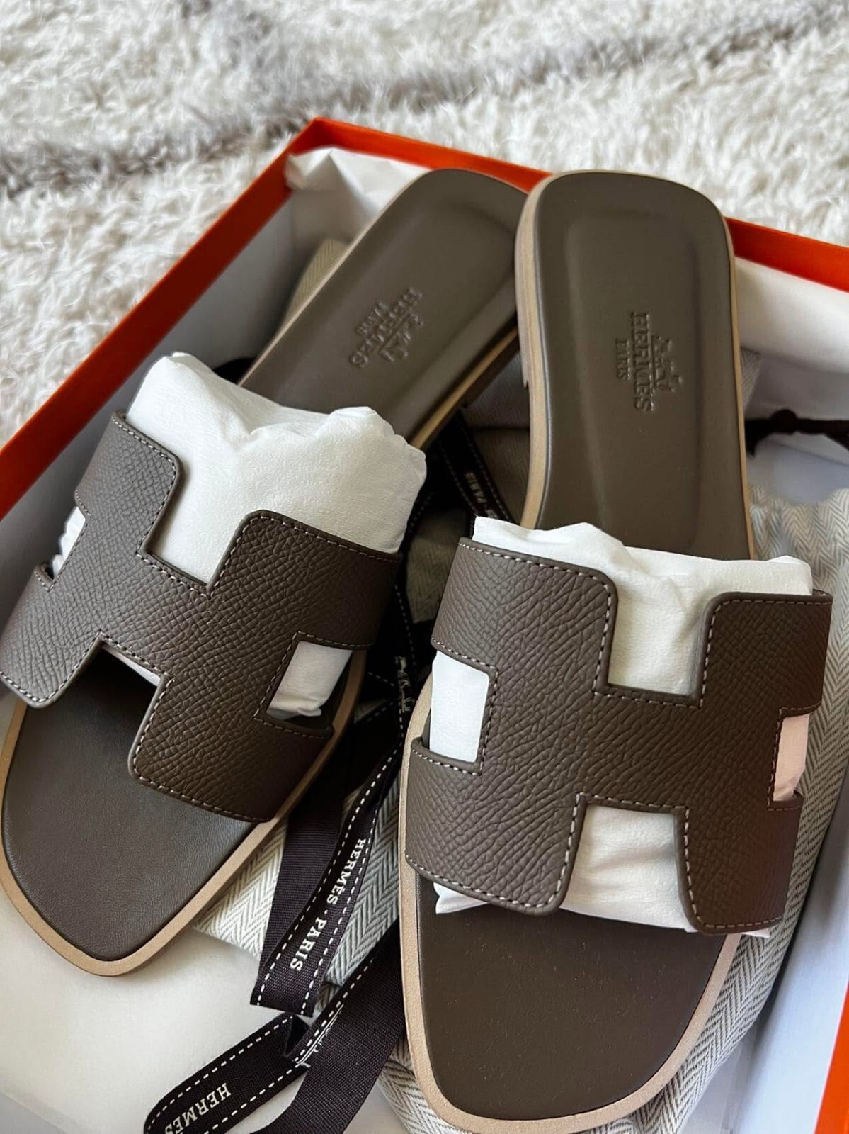 Brand New Auth Hemres Oran Sandals Gray Etoupe Multiple Sizes 37 38 39 40 41