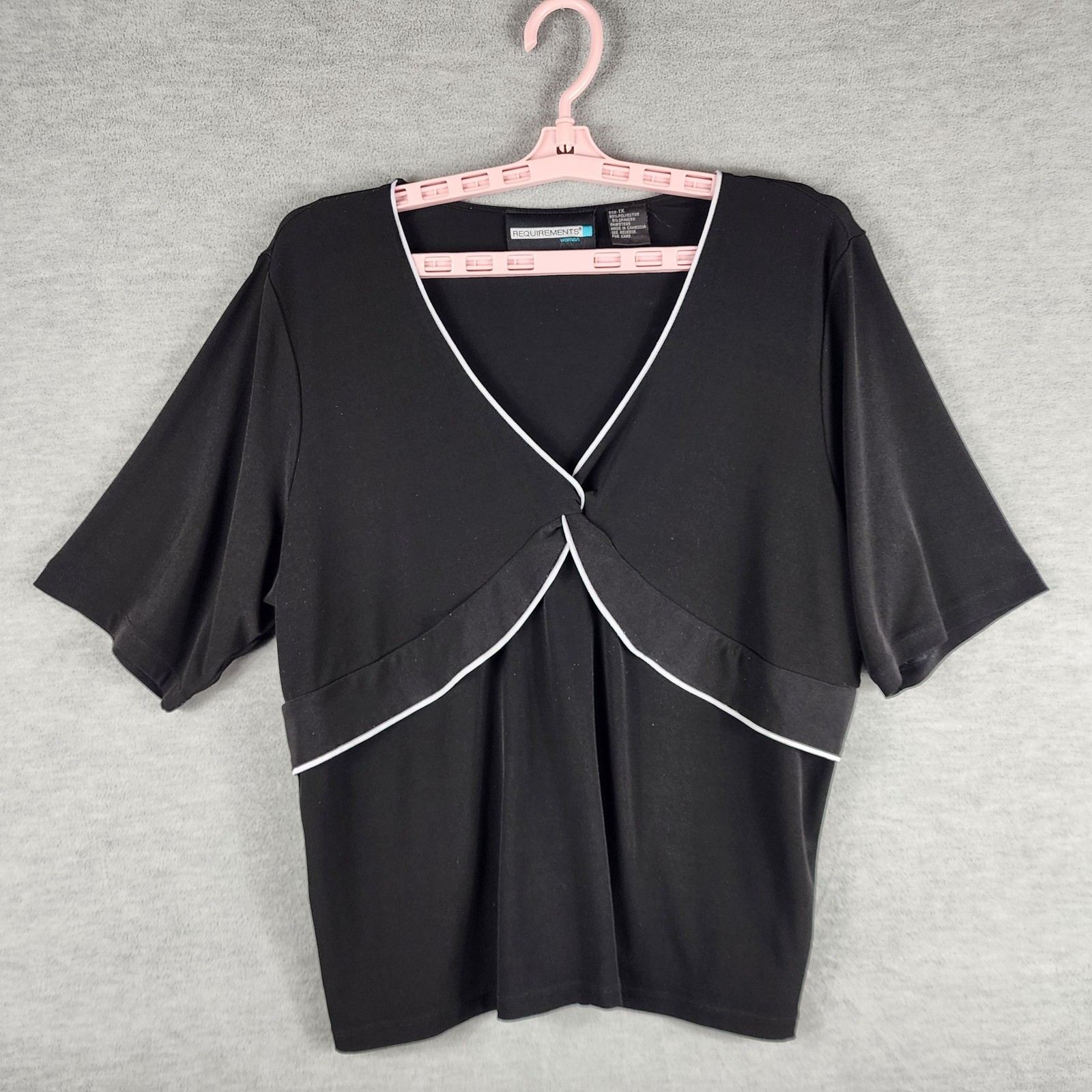 Requirements Blouse Womens 1X Black V Neck Contrast Trim Short Sleeve Top
