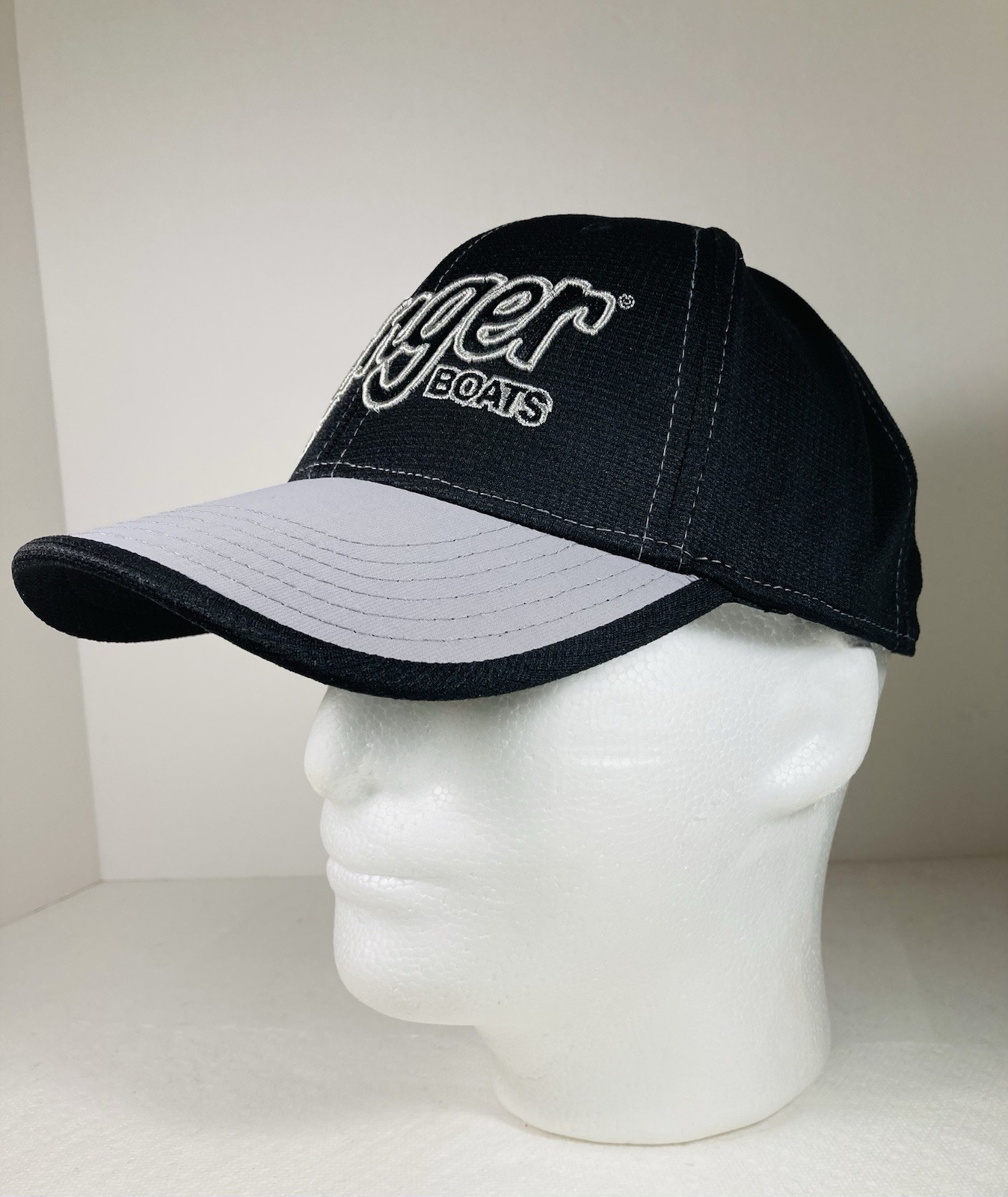 Ranger Boats Baseball Cap Unisex Black OS Flexfit Curved Brim Embroidered Logo