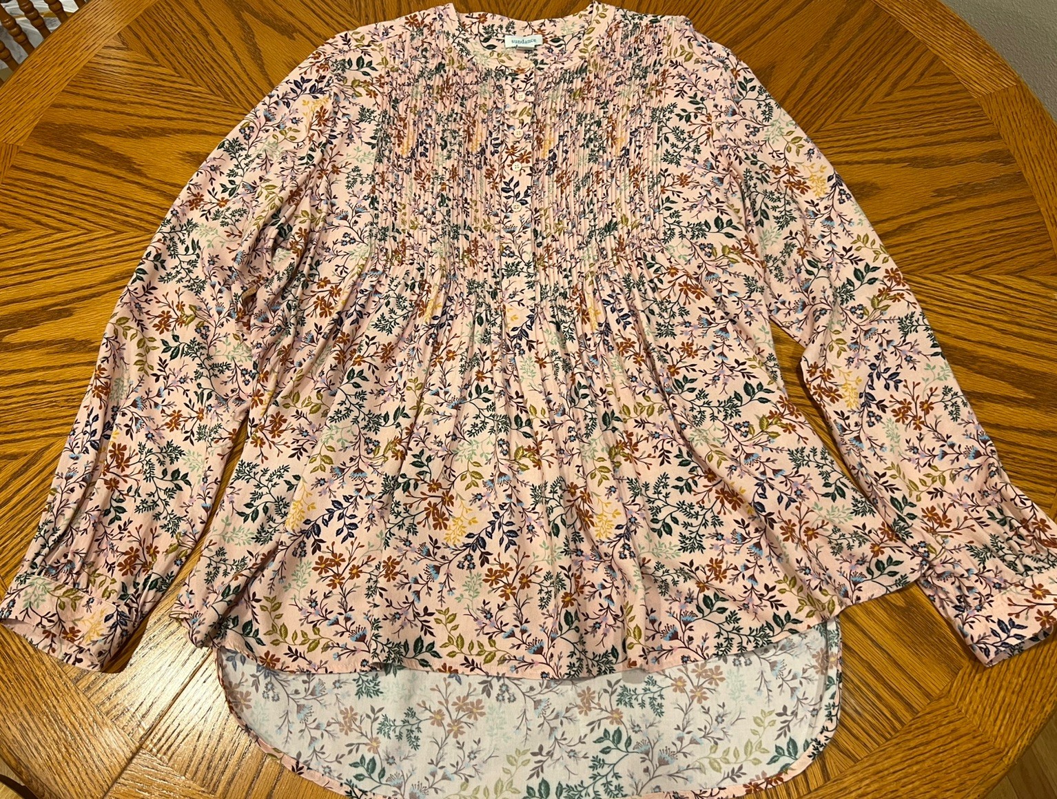 Sundance Popover Pink Floral Blouse XL Lightweight 100% Rayon Pleated Buttons