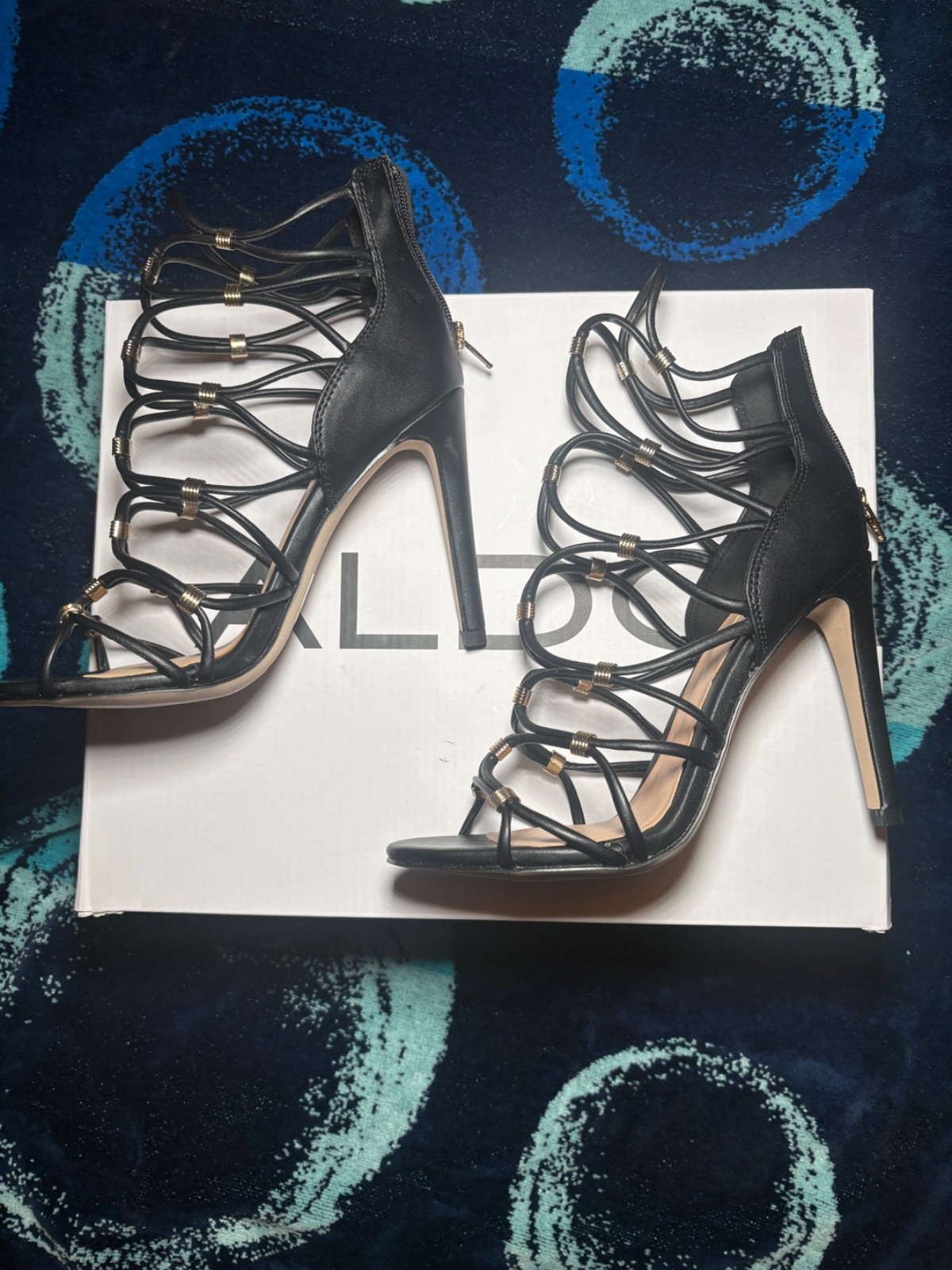 Mixture of Calvin Klein and Many more Heels and Pumps. All siize 6 to 6 1/2 .