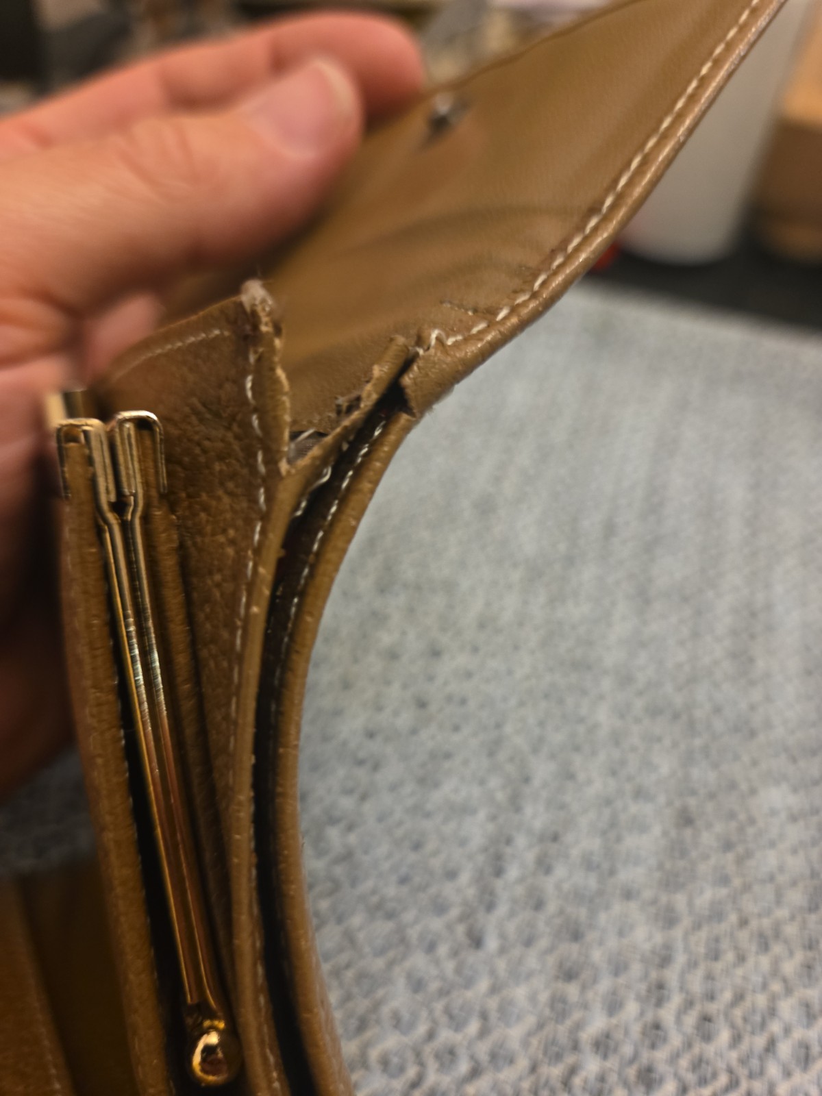 Vintage Gucci Trifold Wallet One Small Rip Starting In Corner Seen In Pictures