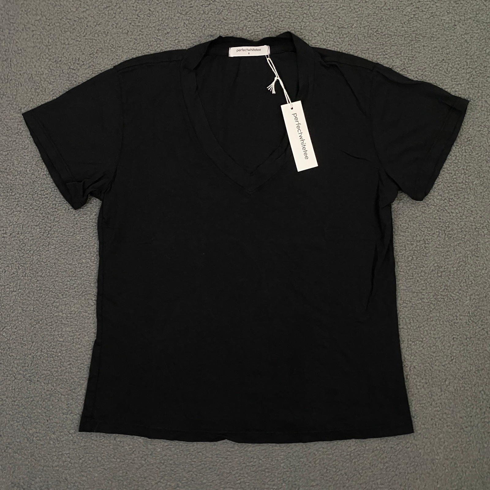 perfectwhitetee Hendrix Tee T-Shirt Women Small Black Basic Capsule Minimalist