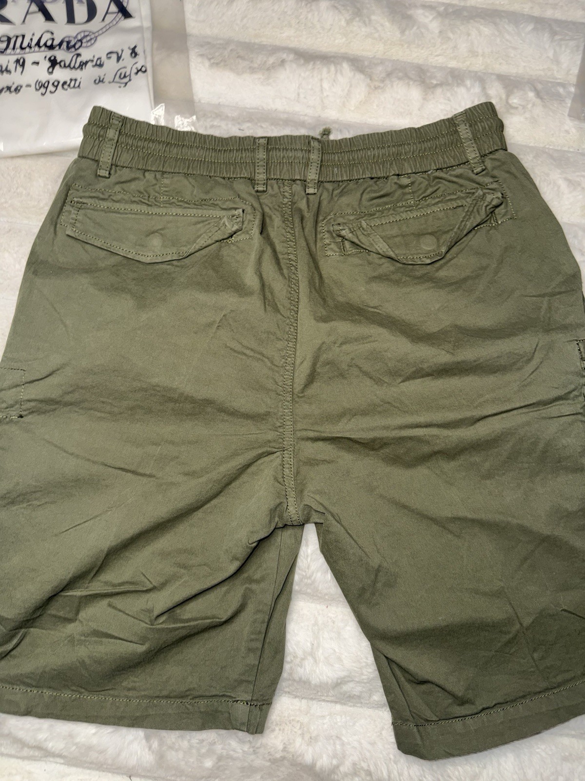 Stone Island Men’s Green Cotton Cargo Shorts Logo Badge Drawstring Cargo Pockets