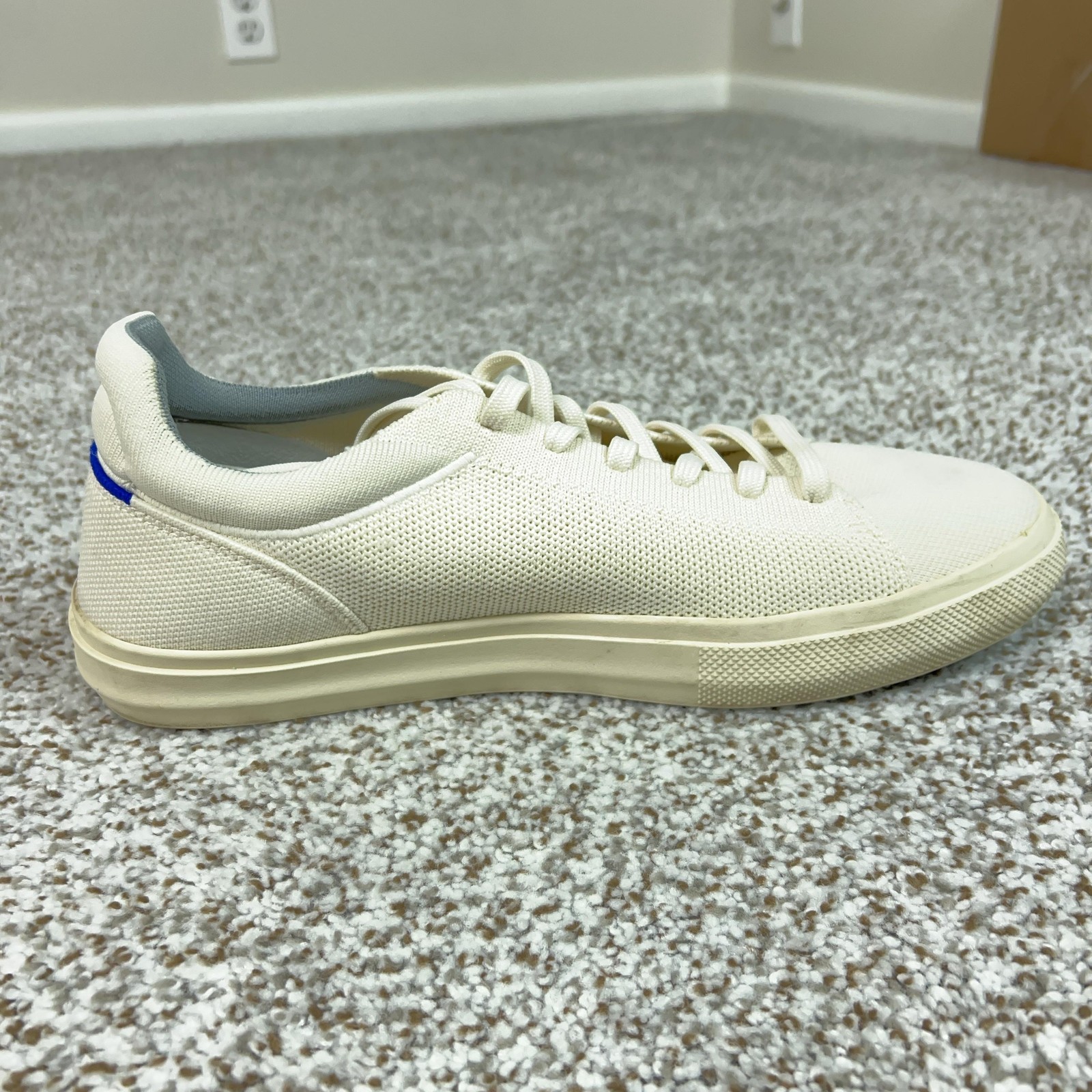 Rothys Shoes Mens Size 11 Cream Ivory Knit Lace Up RS02 Sneakers Rubber Sole
