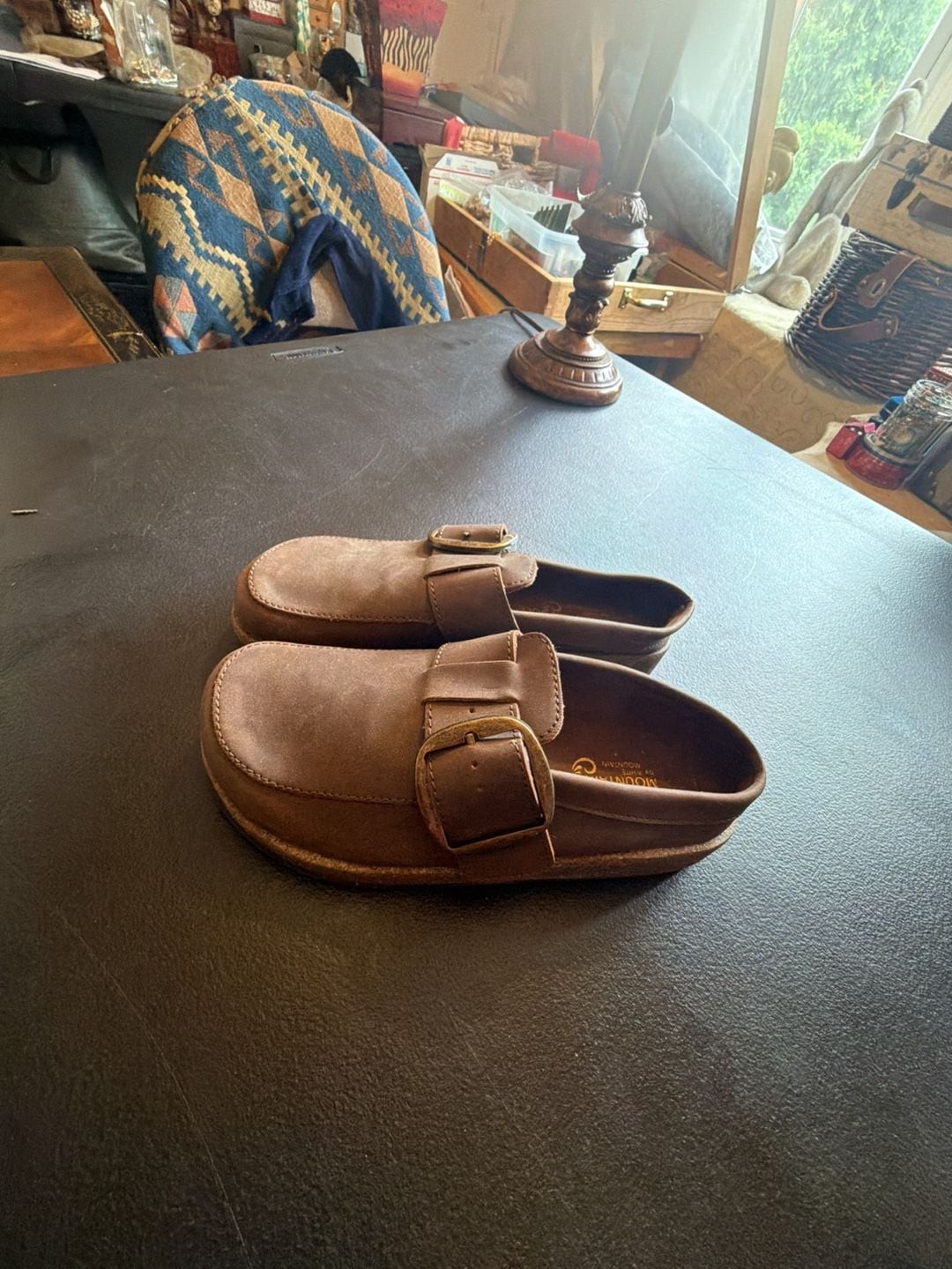 White Mountain Mountain Sole MS33951 Buckle Clogs