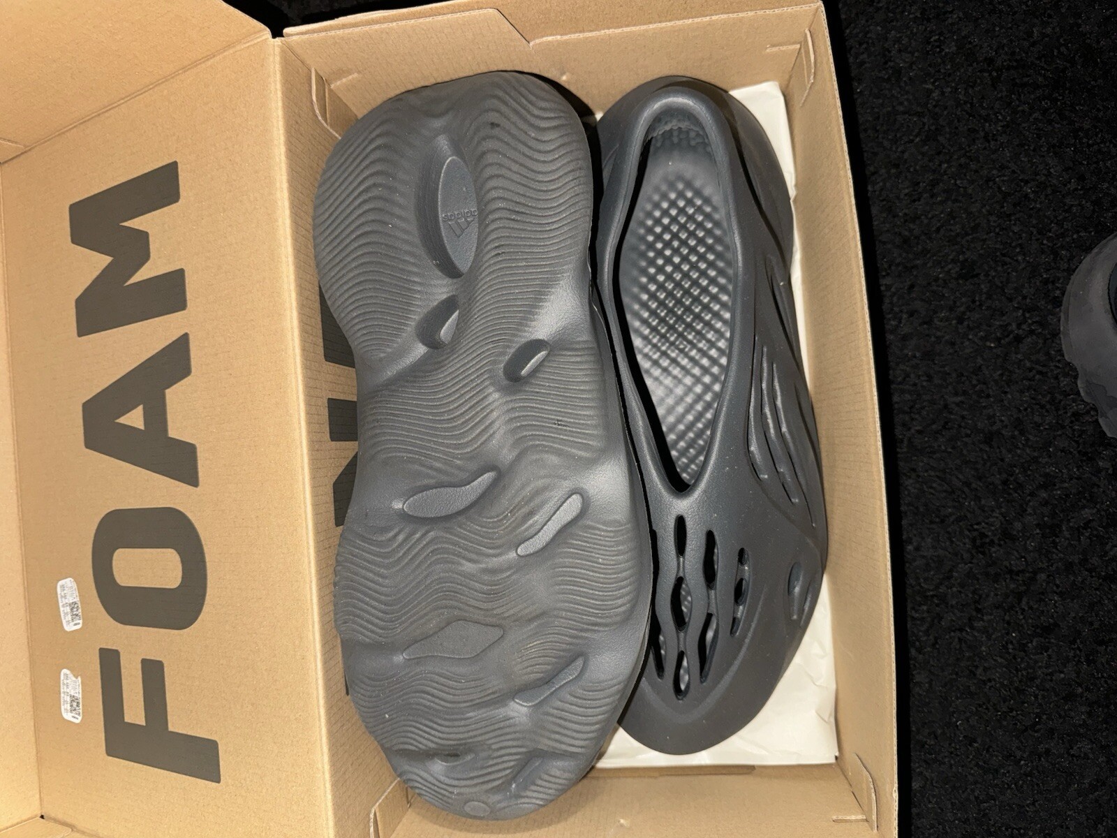 Size 11 – adidas Yeezy Quantum Onyx