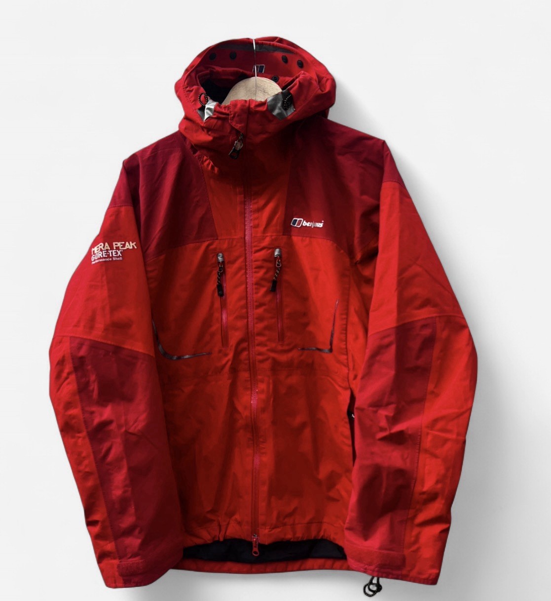 Berghaus Mera Peak Goretex Performance Shell Waterproof Men’s Red Jacket – Small