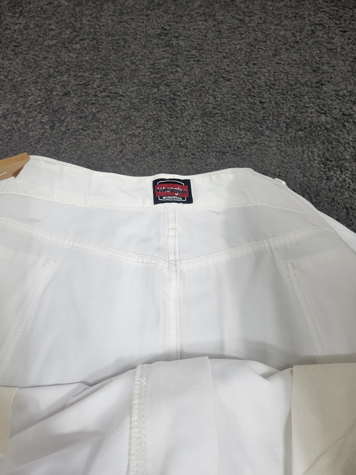 Men’s Workwear Pants 44×32 Wrangler White Carpenter Hammer Loop READ DESCRIPTION