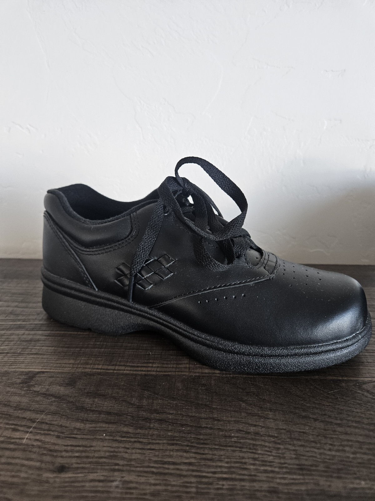 Propet Women’s W3910 Vista Walker Comfort Shoe,Black Smooth,6 M (US Women’s 6 B)