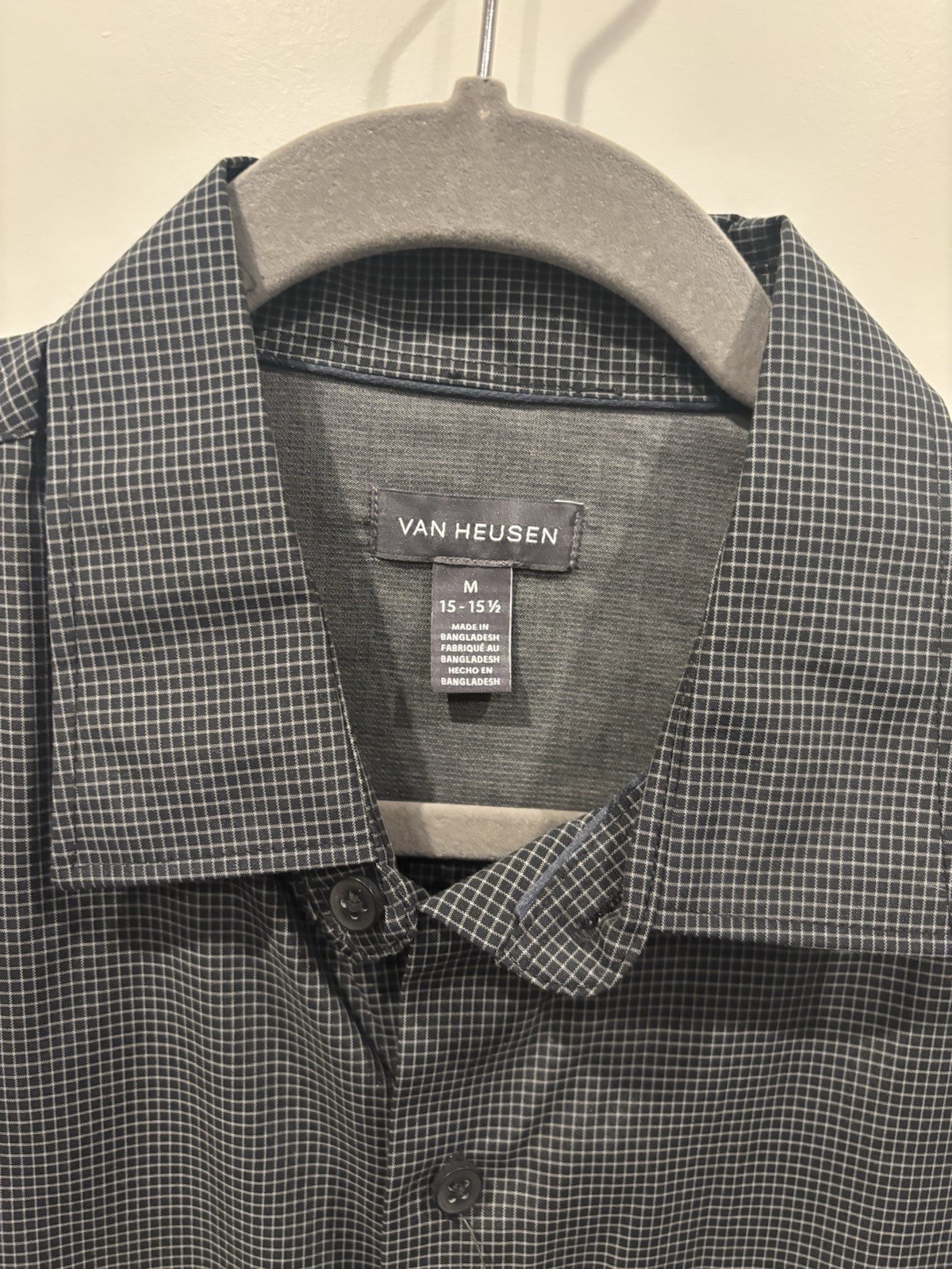 NWT Men’s Medium Van Heussen Button Down Short-sleeve Shirt Moisture Wicking