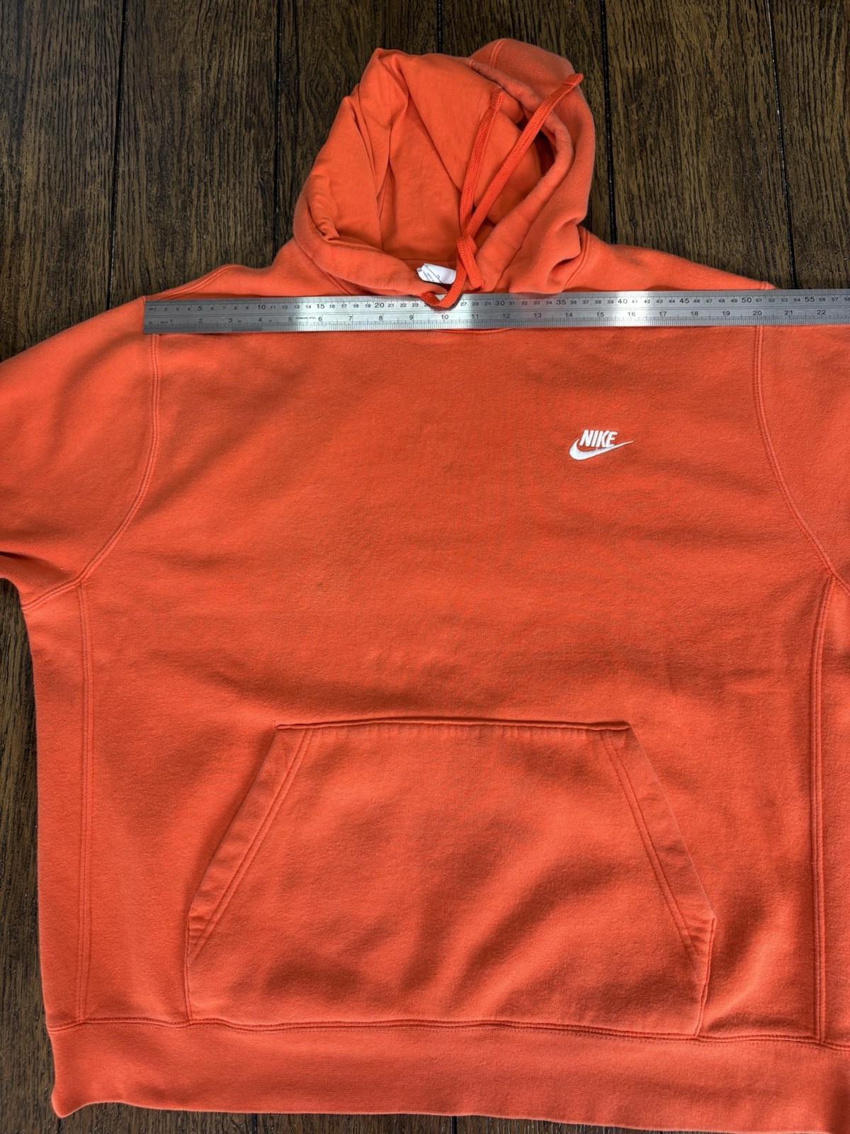 Nike Men’s Orange Embroidered Logo Fleece Pullover Hoodie Kangaroo Pocket sizeXL