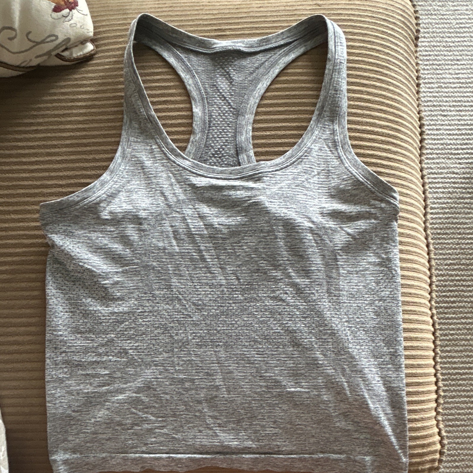 Lululemon Swiftly Tech Racerback Gray Tank Top – Women’s Size 4