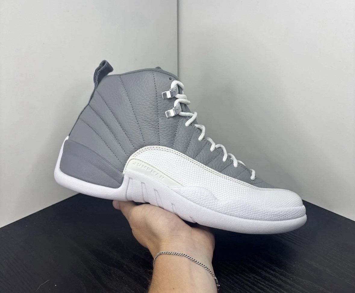 Size 10 – Nike Air Jordan 12 ‘Stealth’ 2022 Sneakers (NEW)
