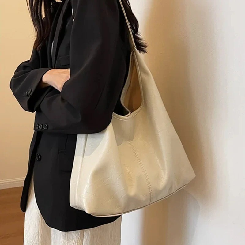 Vintage Women’s Bag Large Capacity Suede Shoulder Bag Casual Commuter Retro Bag