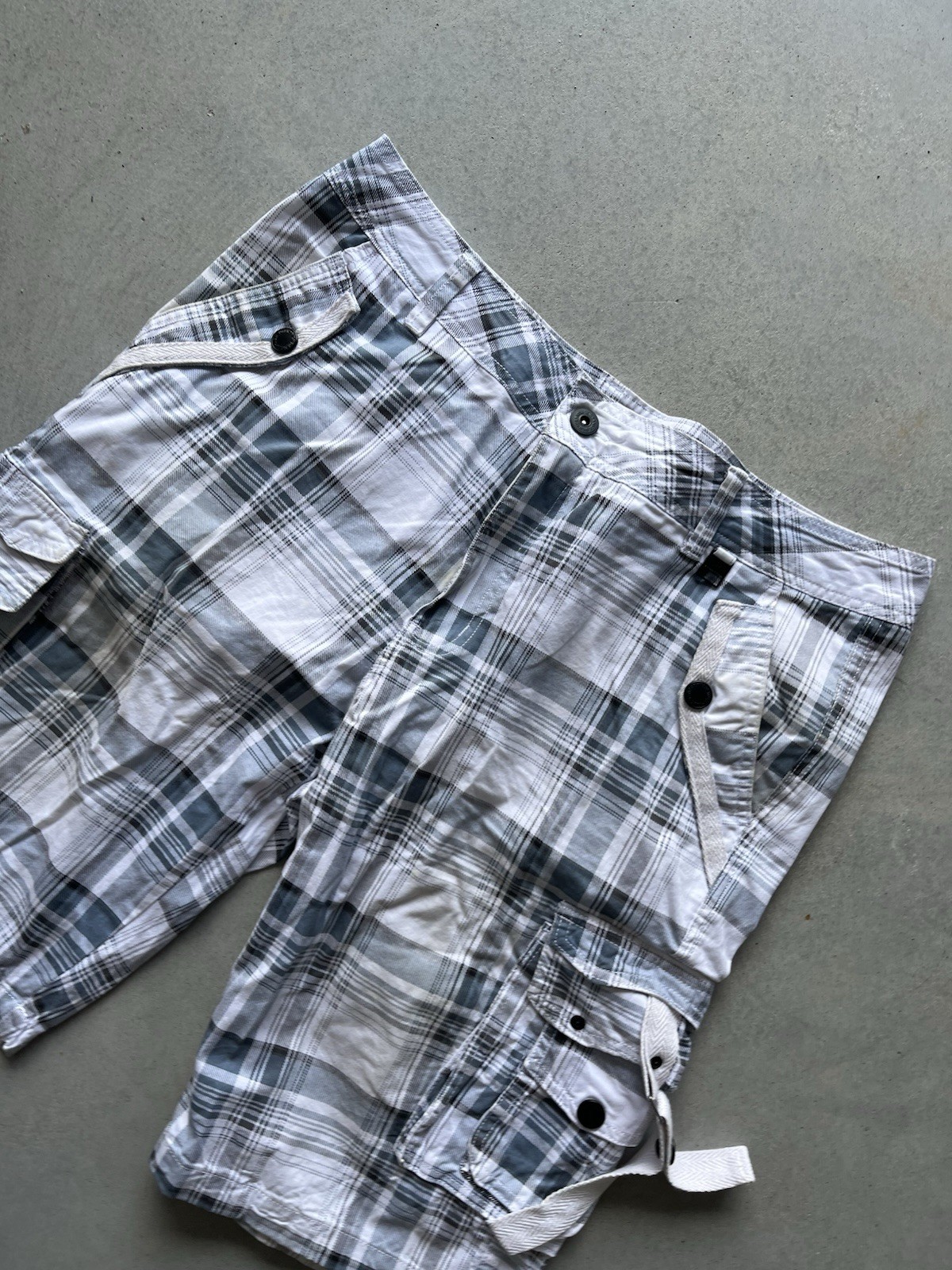 Y2K Nick Danger Gray & White Plaid Cargo ShortsSize 34#y2k #cargo