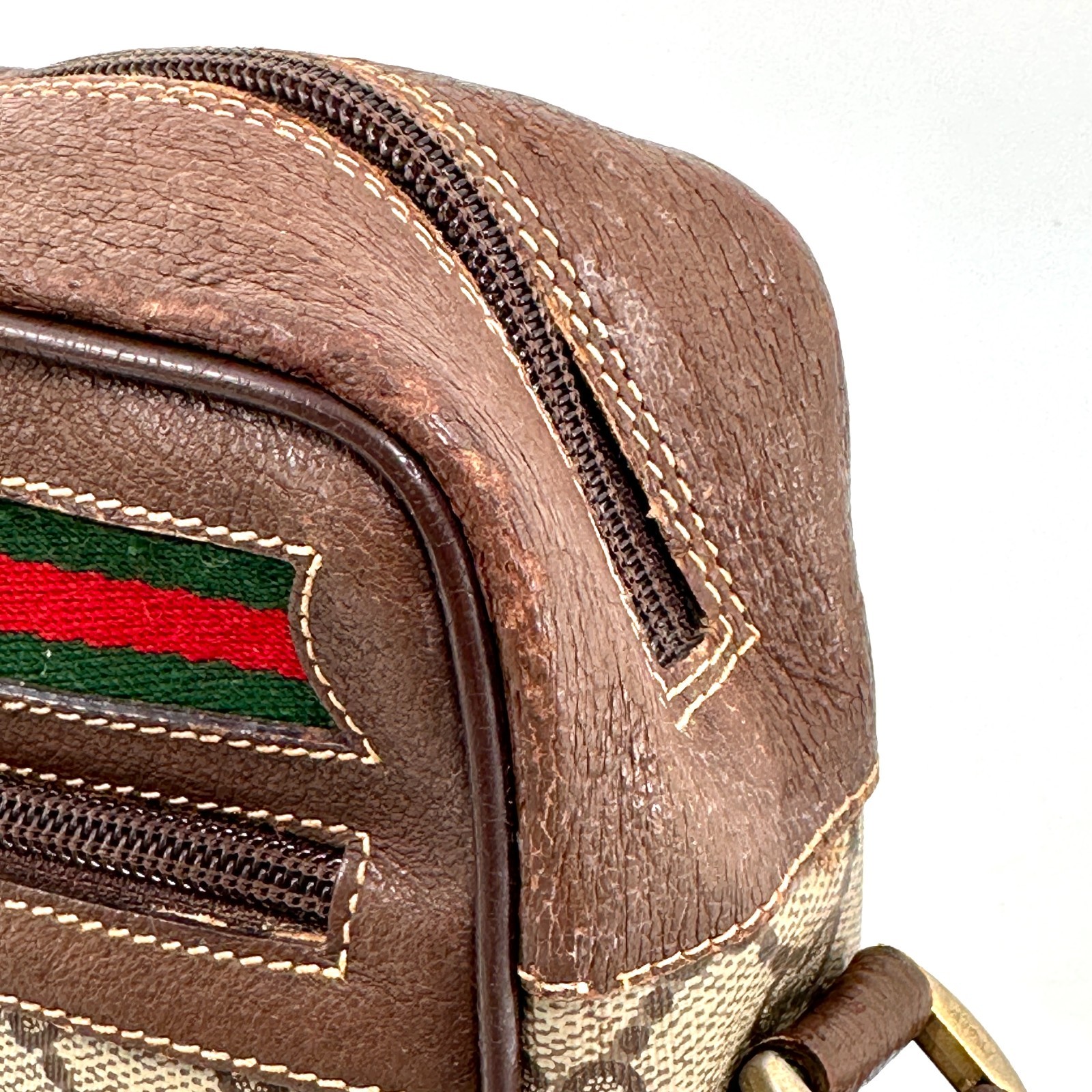 Vintage GUCCI Sherry Shoulder Bag GG Crossbody Authentic