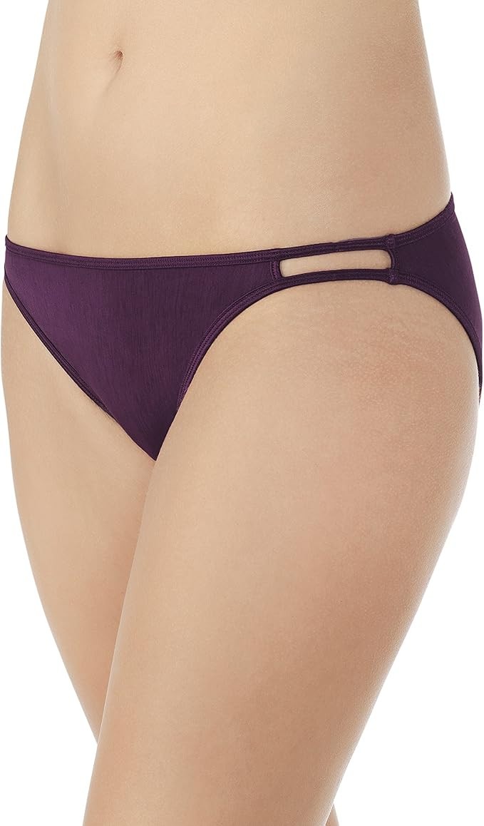 4 pairs VANITY FAIR String Bikini ILLUMINATION 18108 Panty Solid Colors 6 / M