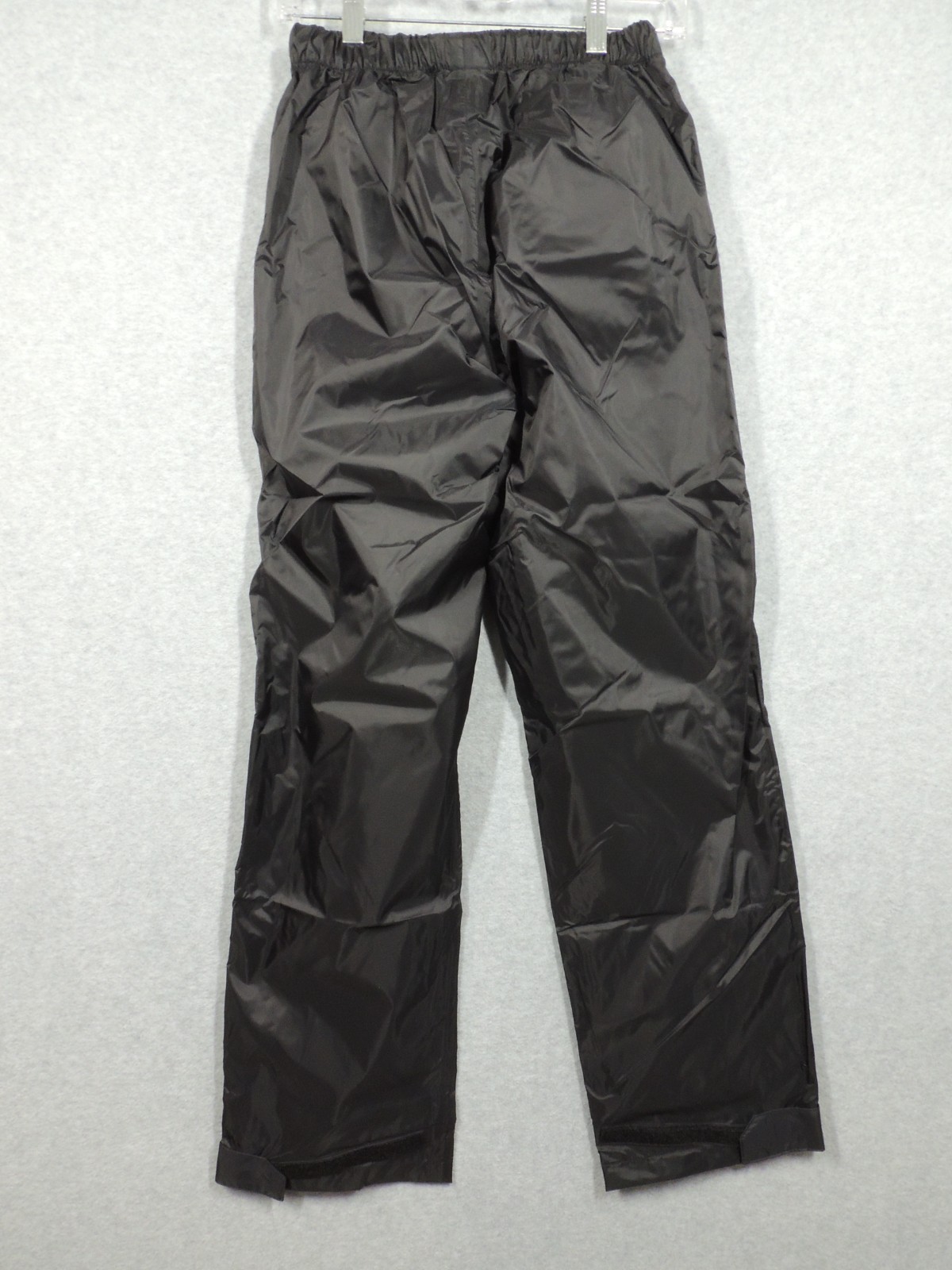 WOMENS MEDIUM RED LEDGE LIGHTWEIGHT WATERPROOF RAIN PANTS w/ STUFF PACK, BLACK