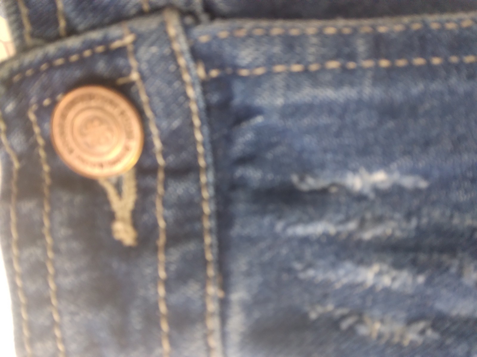 BBU Los Angeles size L distressed Lt. wash blue jean jacket zipper front