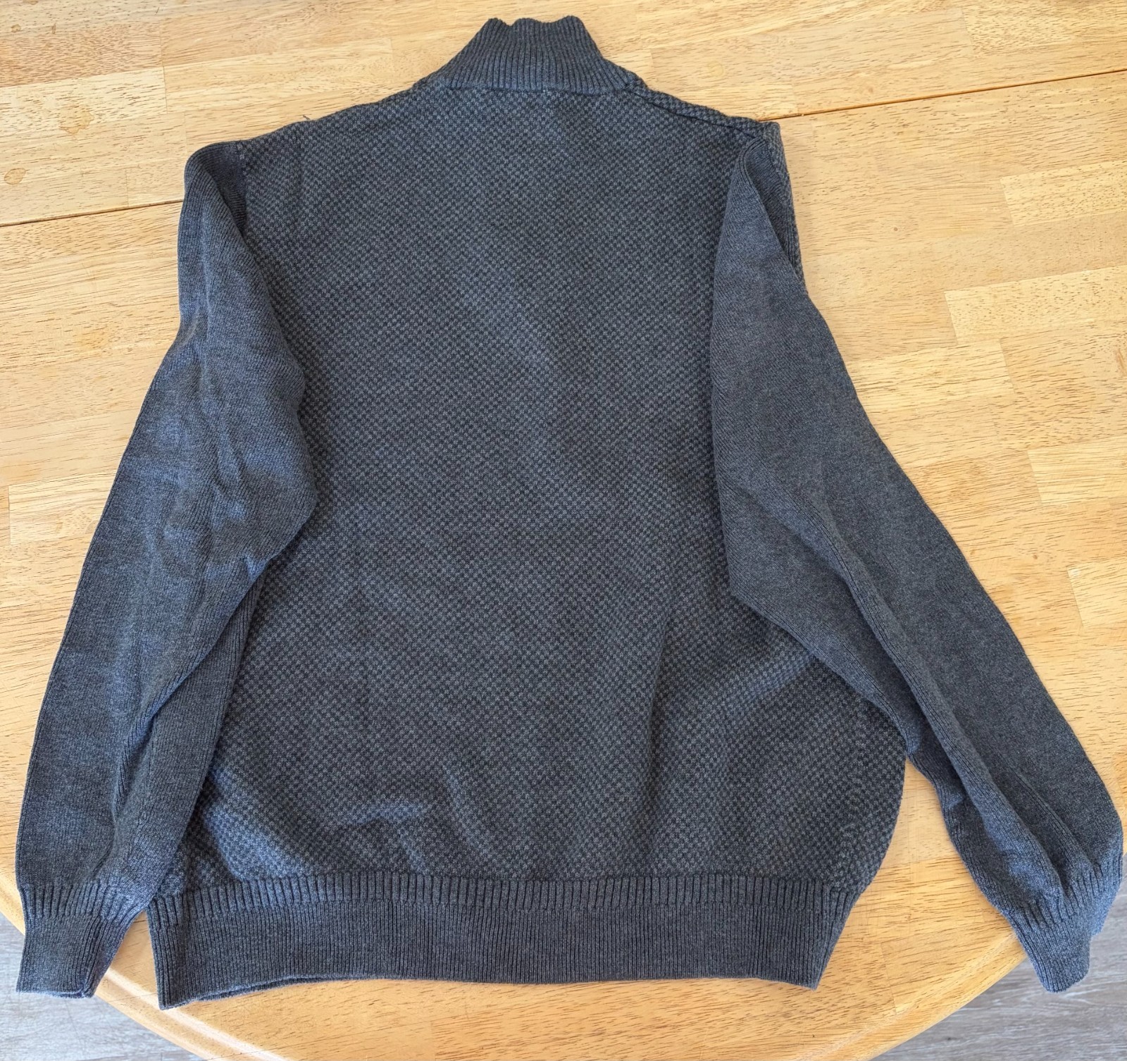 Calvin Klein Men Sweater 1/4 Zip in XL