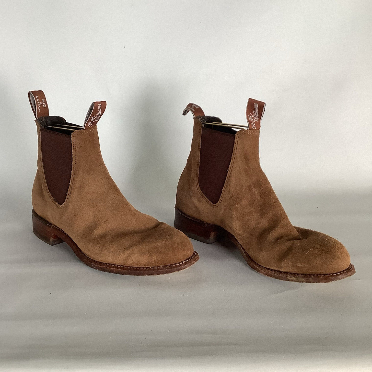 R.M. Williams Comfort Craftsman Suede Chelsea Boots in Brown / Size AU 8C / US 9