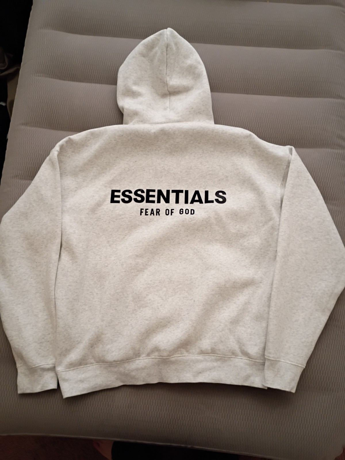 Essentials Fear of God Essentials Men’s White Pullover Hoodie Logo Pockets M