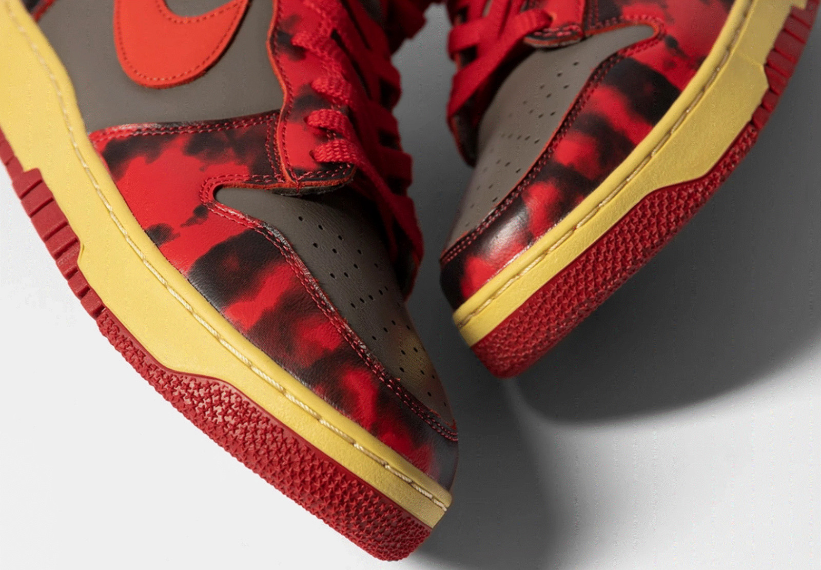 New Nike Dunk High 1985 SP Men’s in University Red/Chile Red Colour Size US 10