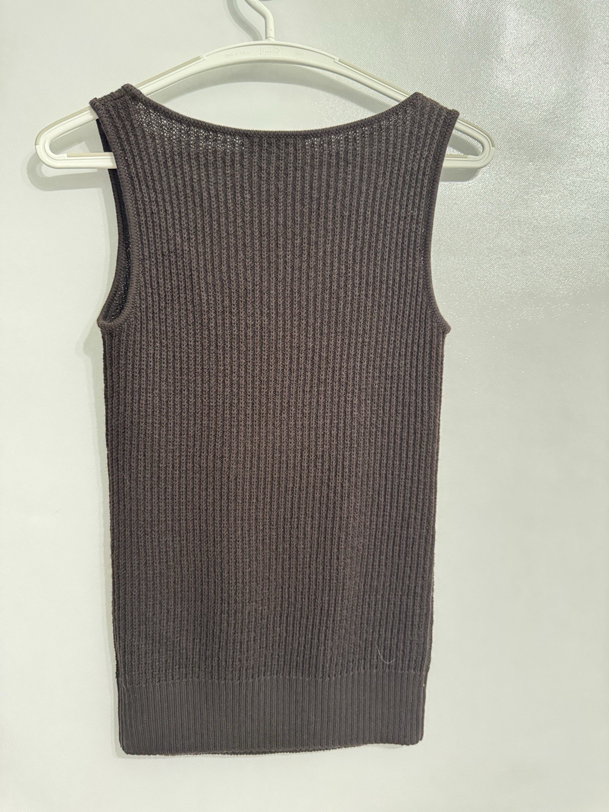 St. John Boutiques Size P Wool Brown Sleeveless Knit Sweater Shell Top Women’s