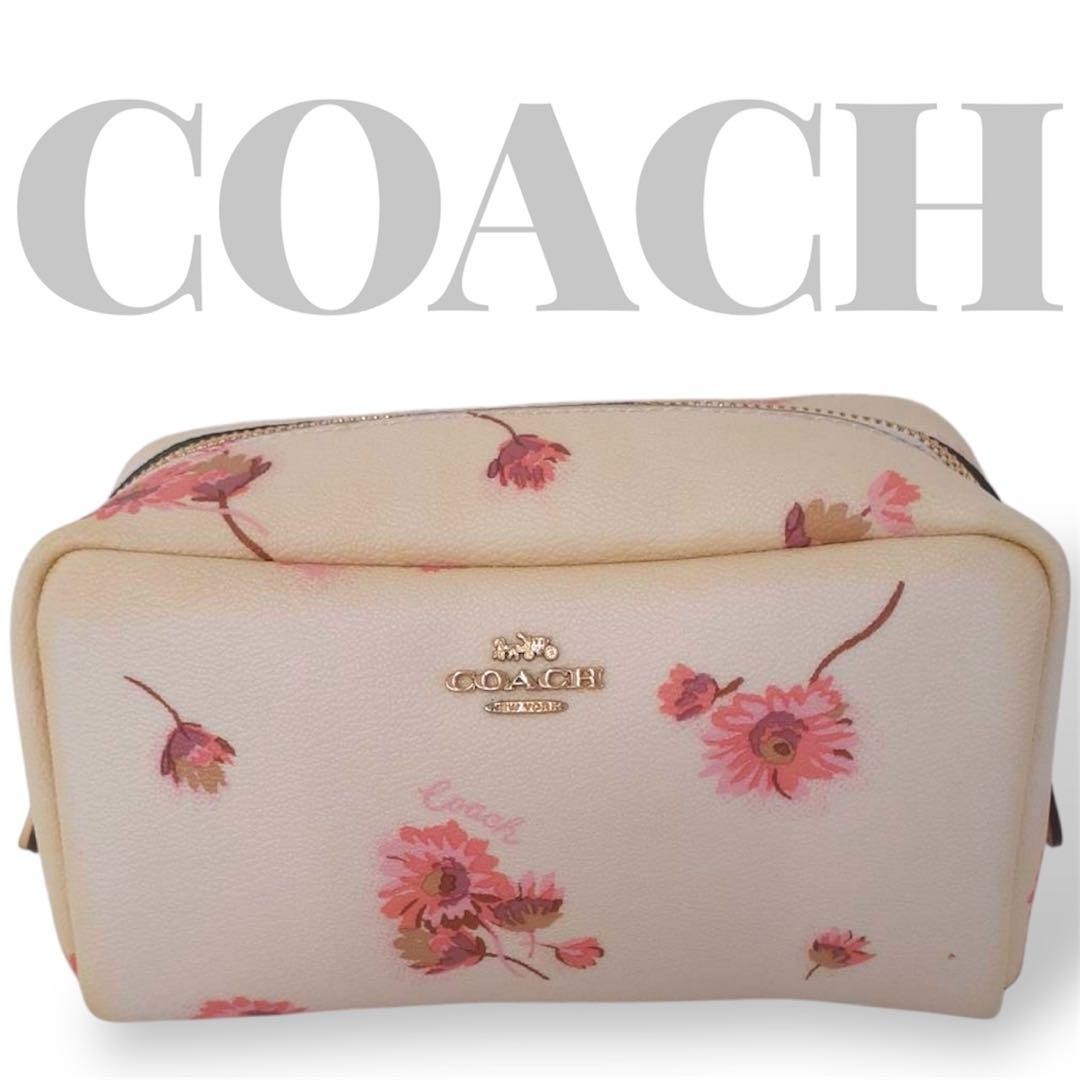 Excellent Condition COACH Pouch White Floral Cute