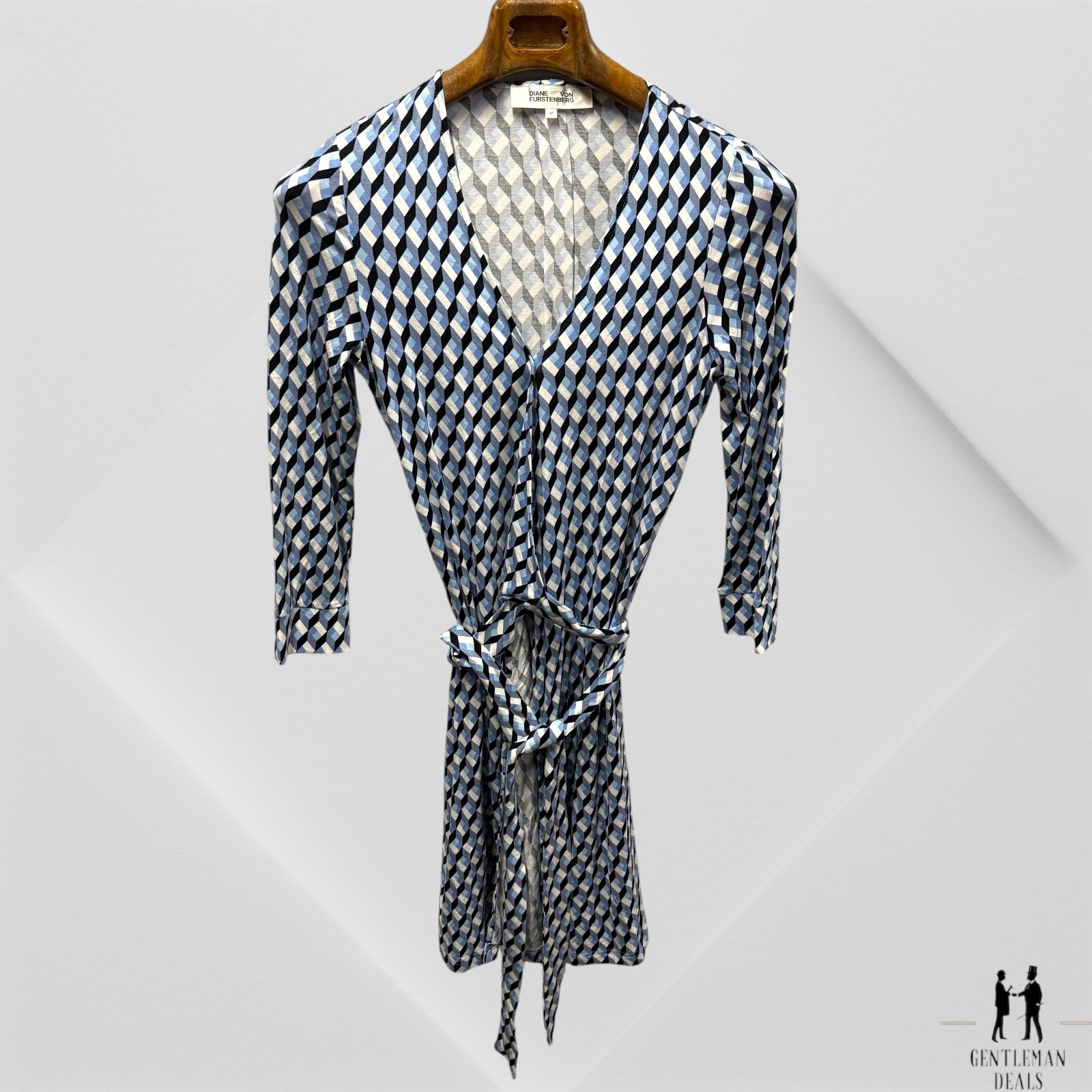 Diane Von Furstenberg DVF Abstract PENNA Triangle M medium Viscose