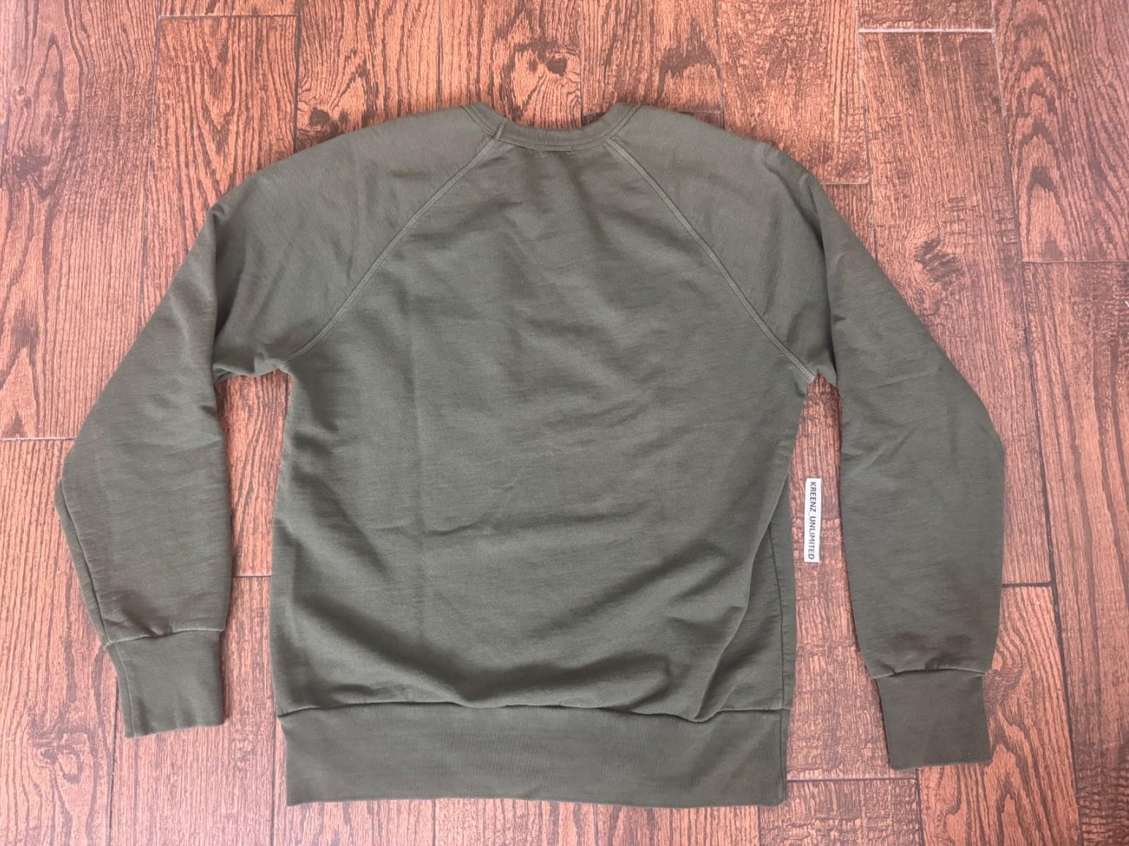 Gustin Garment Washed Pocket Sweatshirt in Green – Made in USA – Size Large