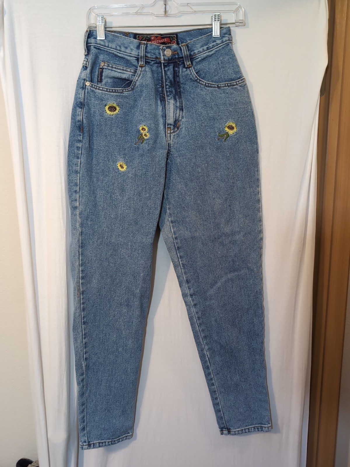 Vintage No Excuses Blue Jeans Straight High Rise Womens 6 Embroidered Floral 26″
