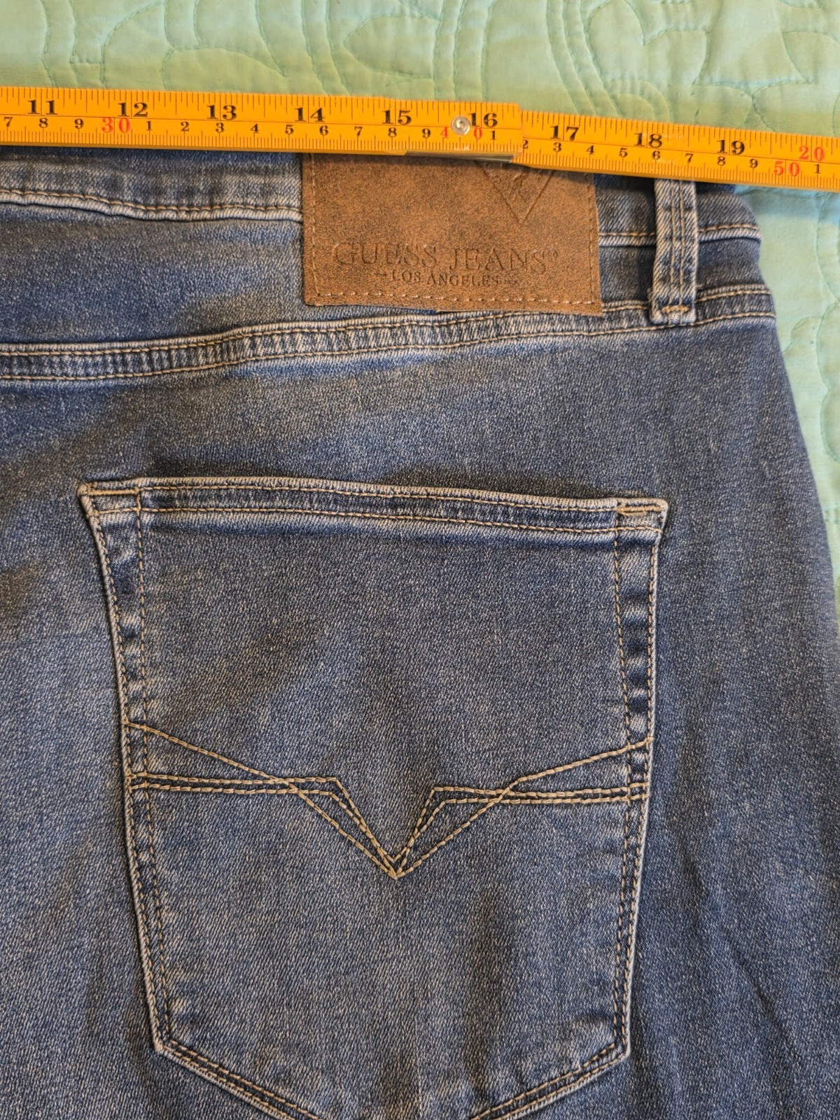 Guess Men’s Sz 36(Actual 28×30)Vermont Slim Stretch Medium Sky Wash Denim Jeans