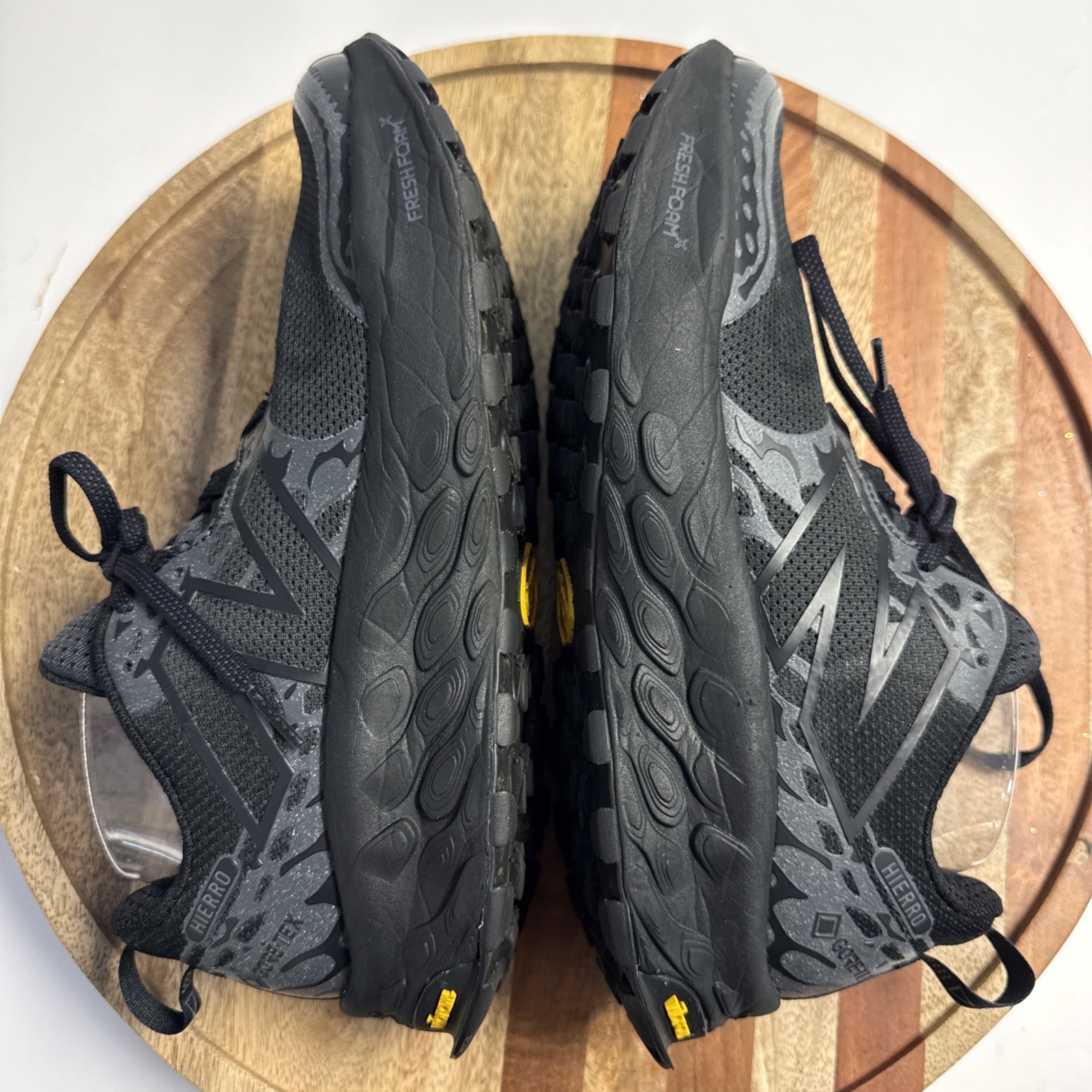 New Balance Fresh Foam X Hierro v8 GORE-TEX Trail Running Shoe Mens Sz 9.5 Black