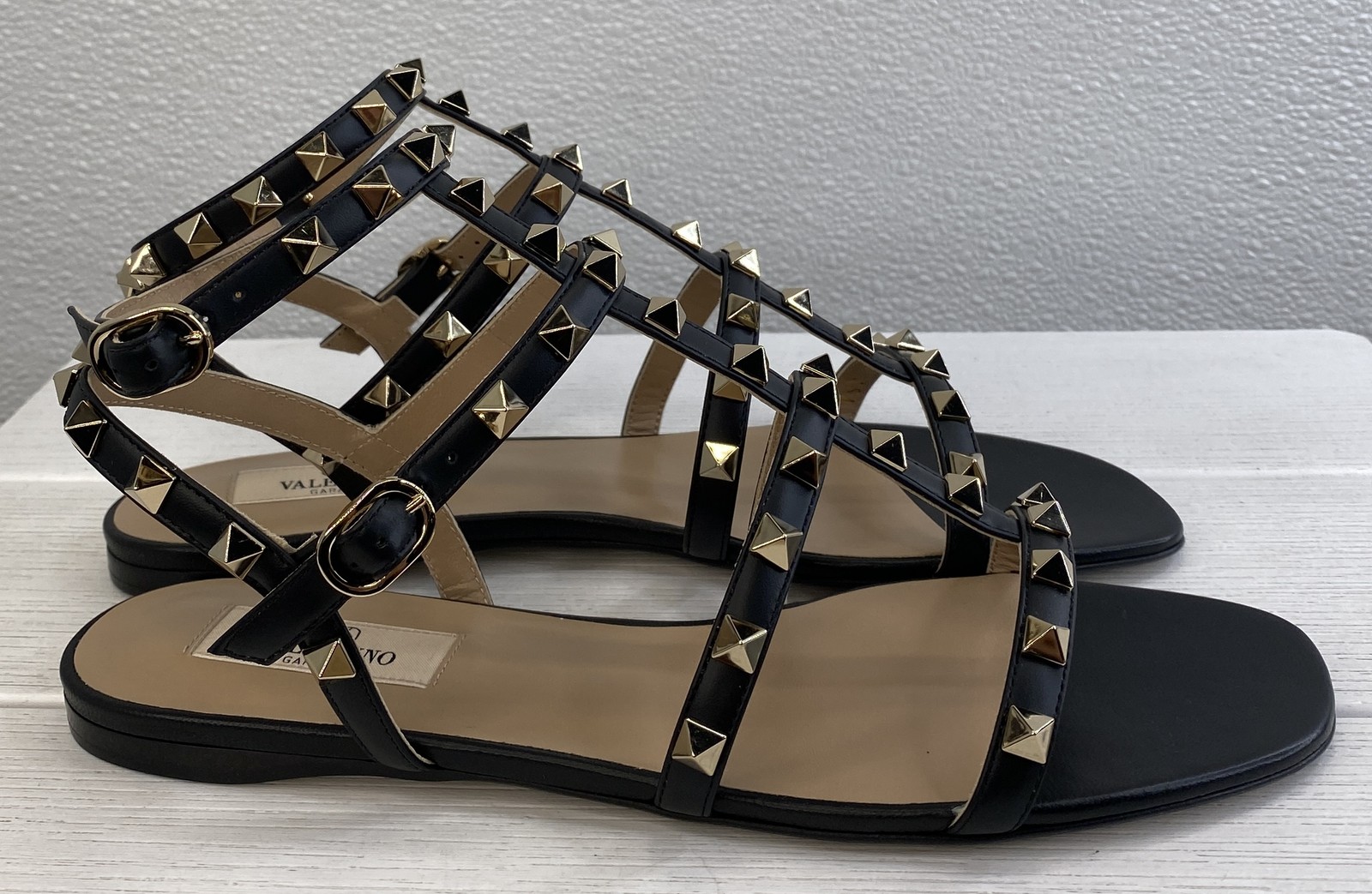 Valentino Garavani Rockstud Caged Sandal Women US8.5 EU38.5 Black Leather Straps