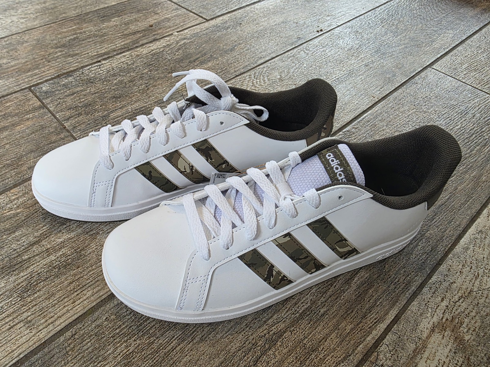 NWT Adidas GRAND Court YOUTH Camo Tennis Sneakers Shoes Sz 6.5