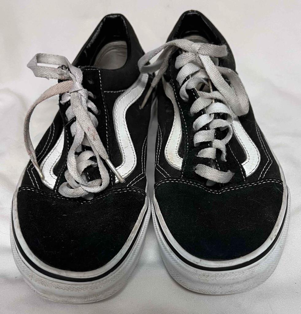 Vans Black Suede/Leather Casual or Skateboarding Shoes #500714 Men 6.5 Women 8