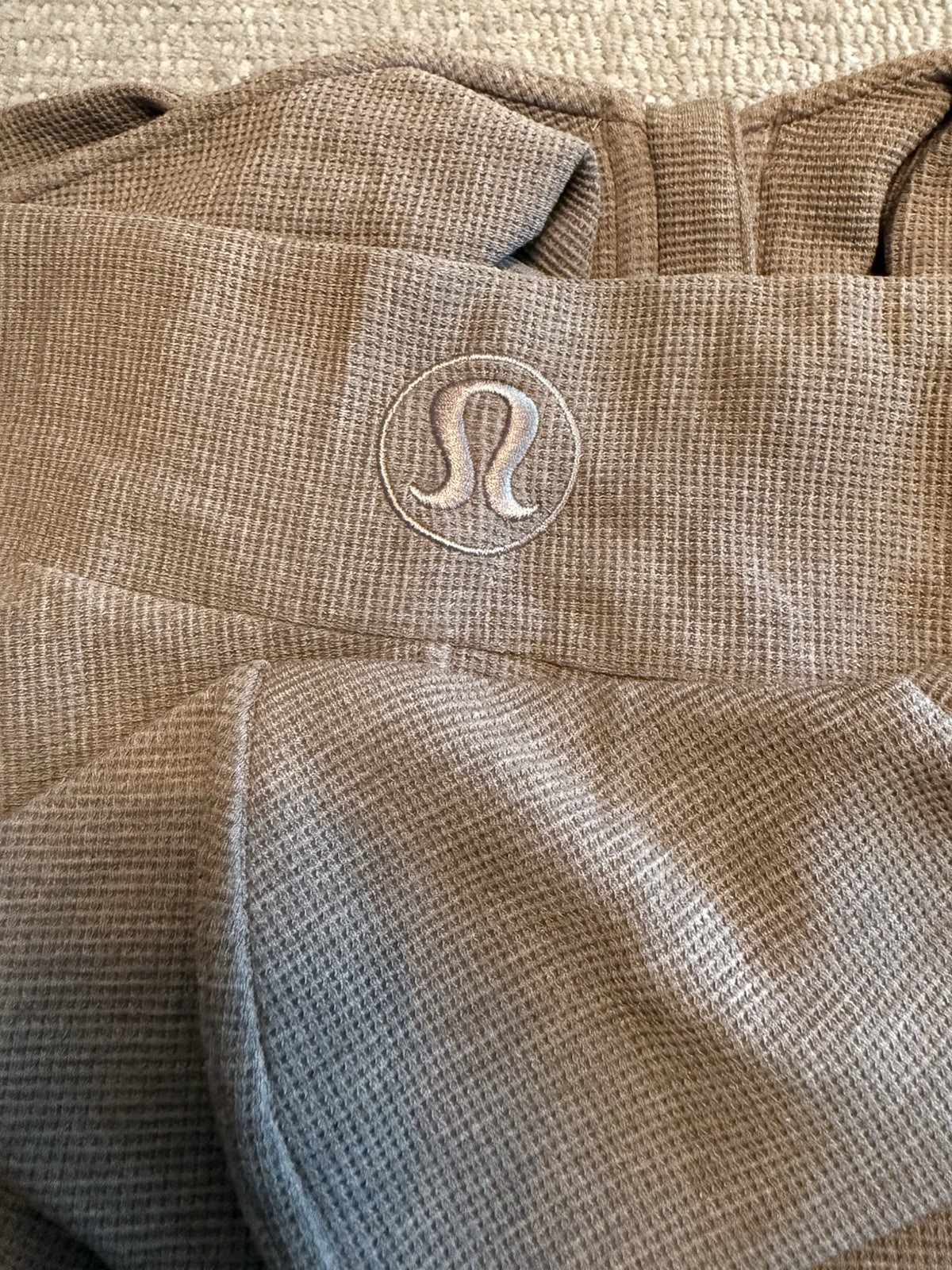 Lululemon Size XS/Small Scuba Oversized Full-Zip Hoodie Waffle, Warm Ash Grey