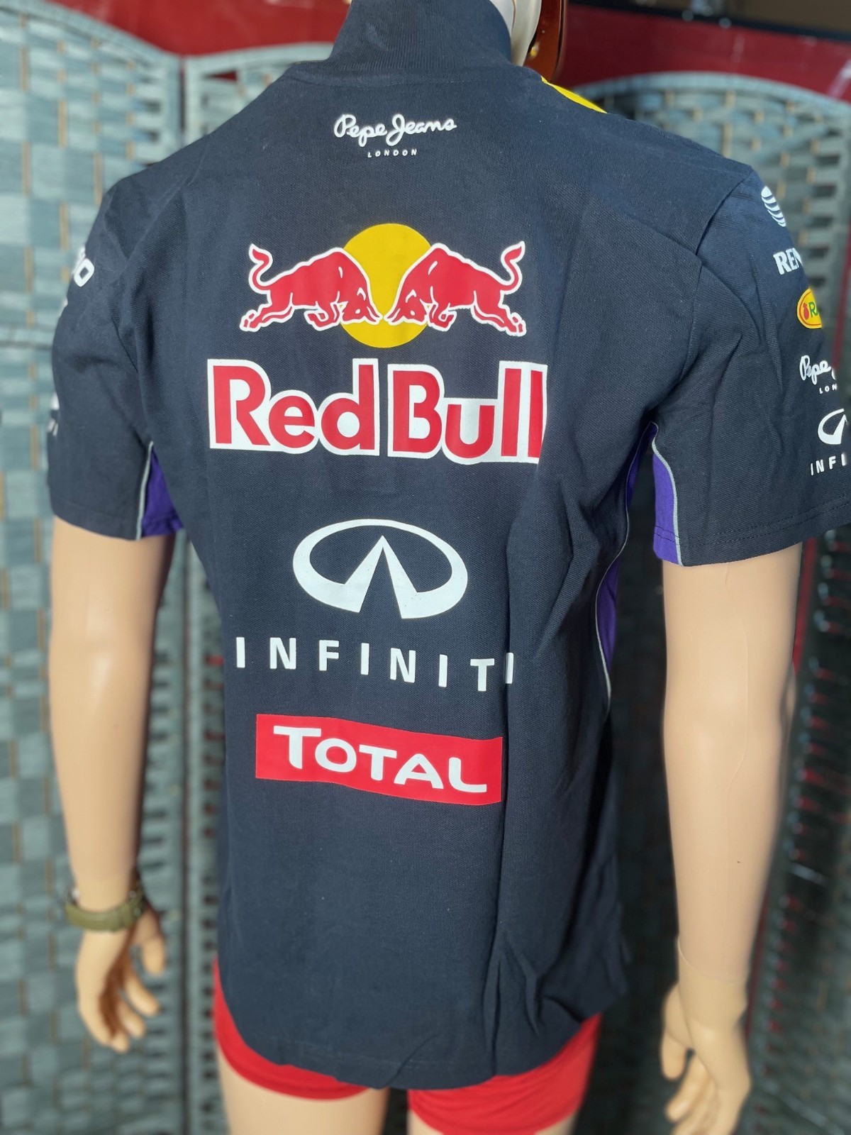 NEW Red Bull Racing F1 Formula 1 Men’s Polo Shirt 2012 Genuine VINTAGE- XL