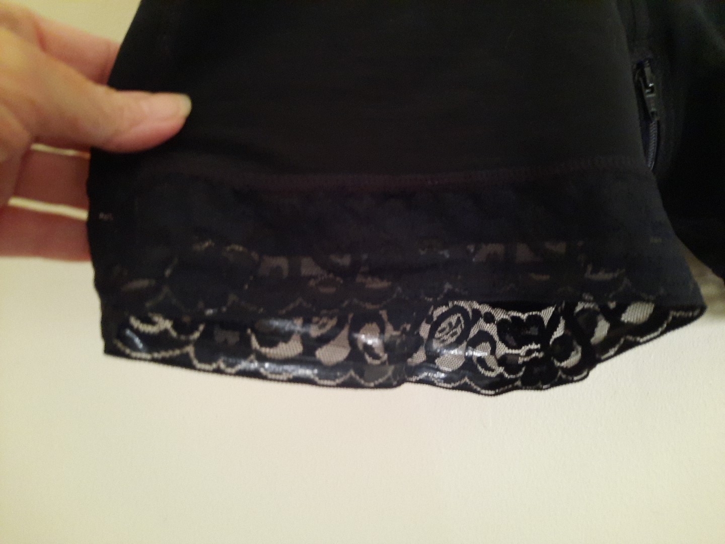 Extra Hold Shapewear. Black. 2 Straps Removable, Zipper Crotch XL. Excellent Con