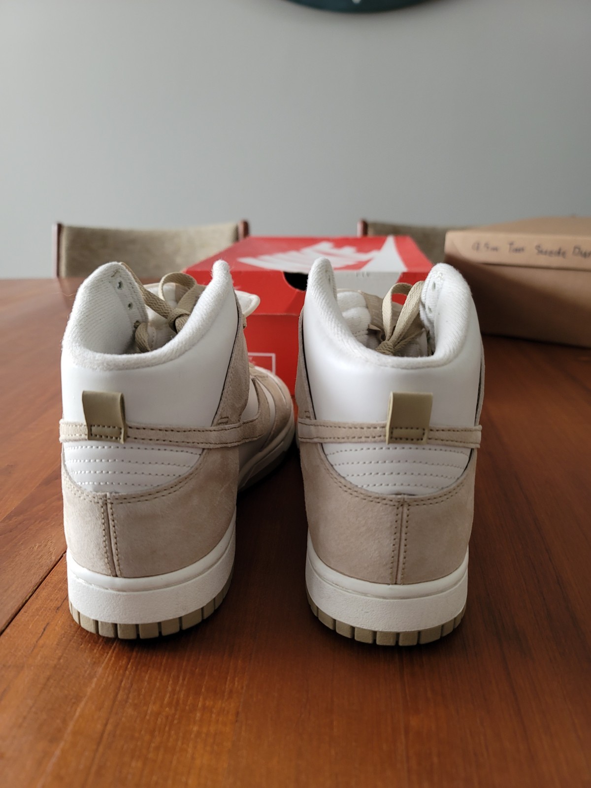 Size 9.5 – Nike Dunk High Sand Tan Suede Phantom / Limestone White DQ7679 001