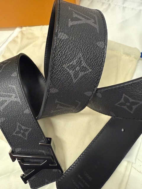 Louis Vuitton Black Eclipse Reversible Men’s Leather Belt 90 cm Fit’s 30-32Waist