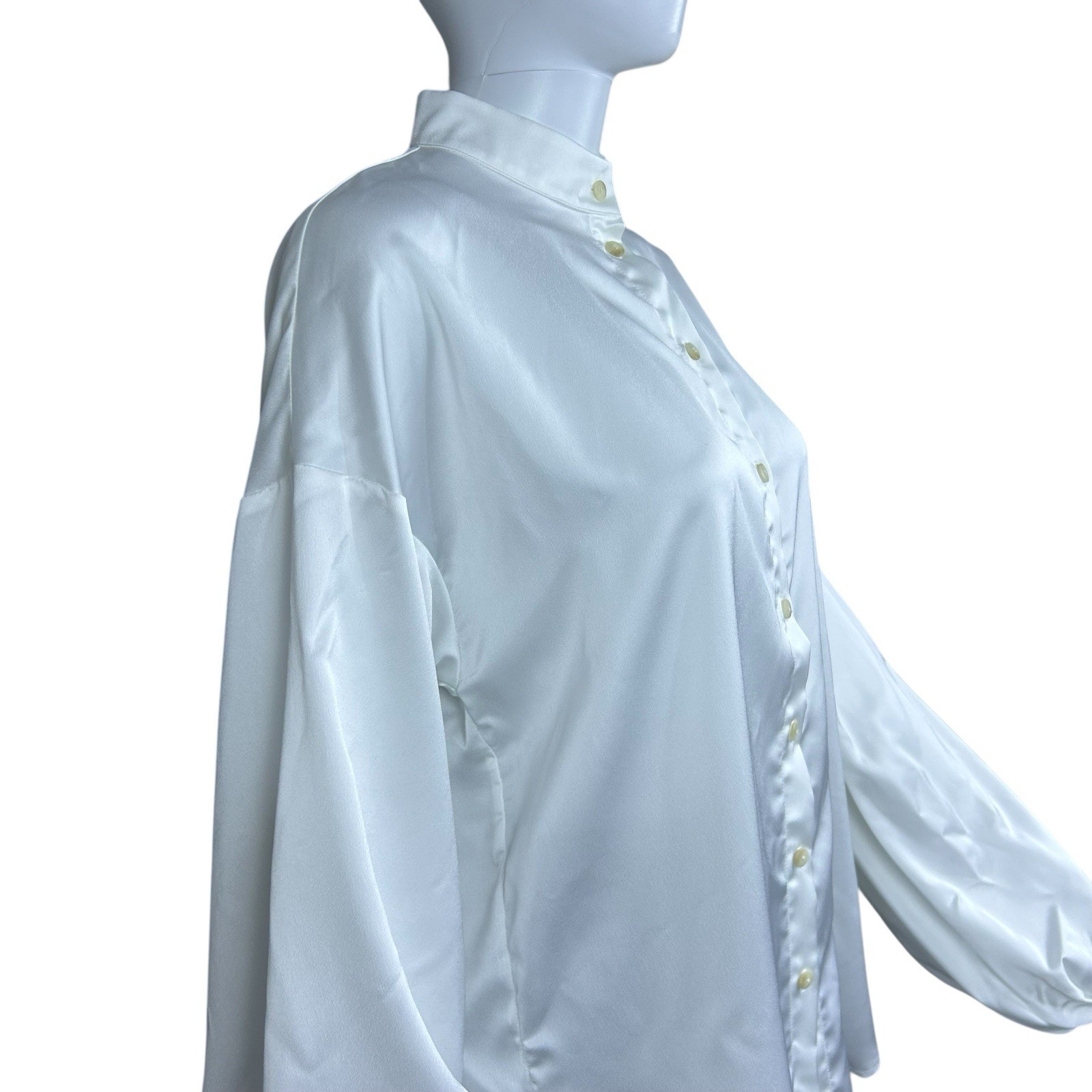 Kallmeyer Appartement Ballon Satin Button Down Shirt Size 4 Quiet Luxury Blouse