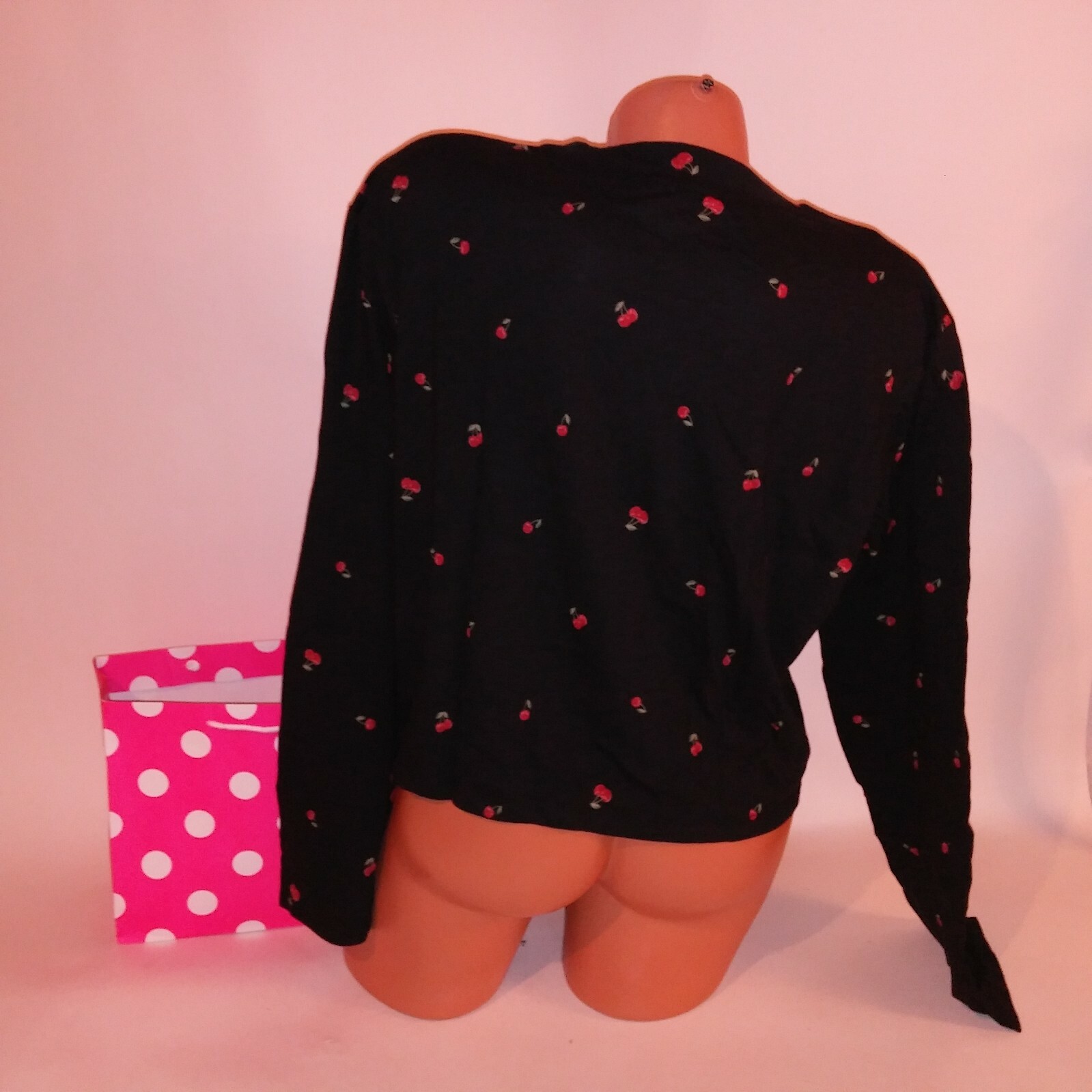 Victoria Secret PINK Crop Top T Shirt Large Black Red Cherries Long Sleeve New
