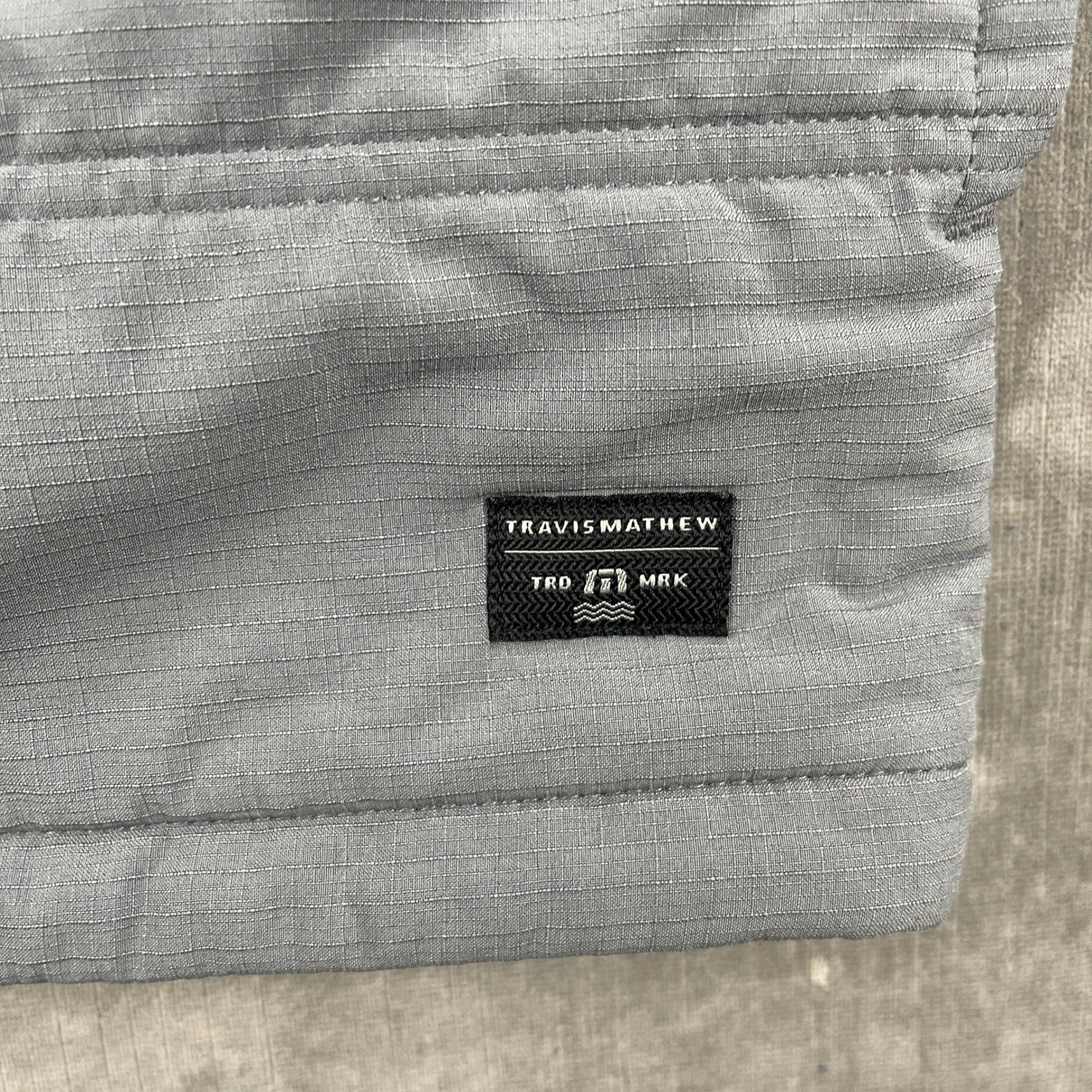 TravisMathew Men Medium Grey Puffer Vest CompliancePoint Logo Quilted Full Zip