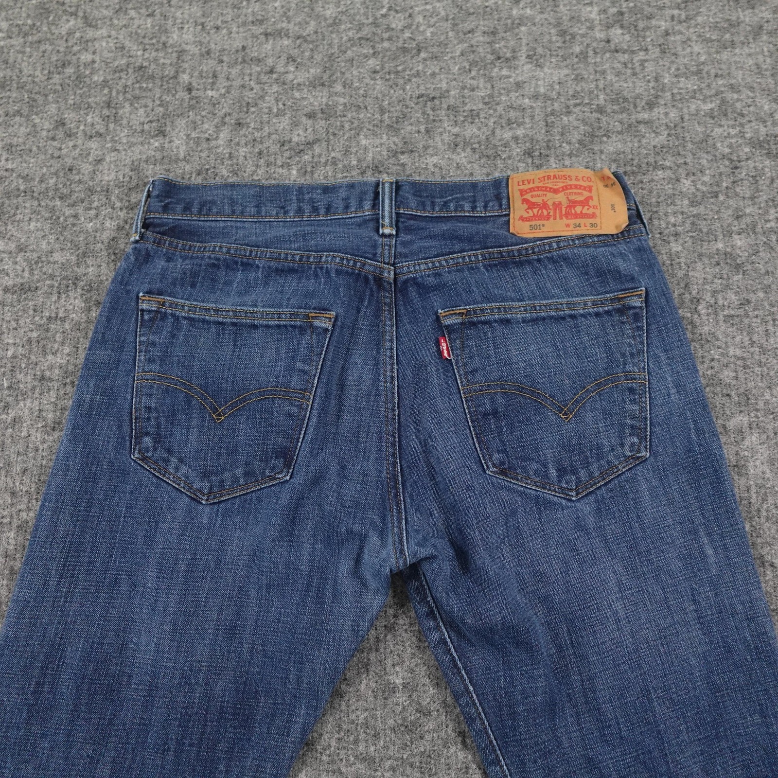 Levis 501XX Jeans Mens 34×30 Straight Leg Button Fly Classic Denim (32×27.5)