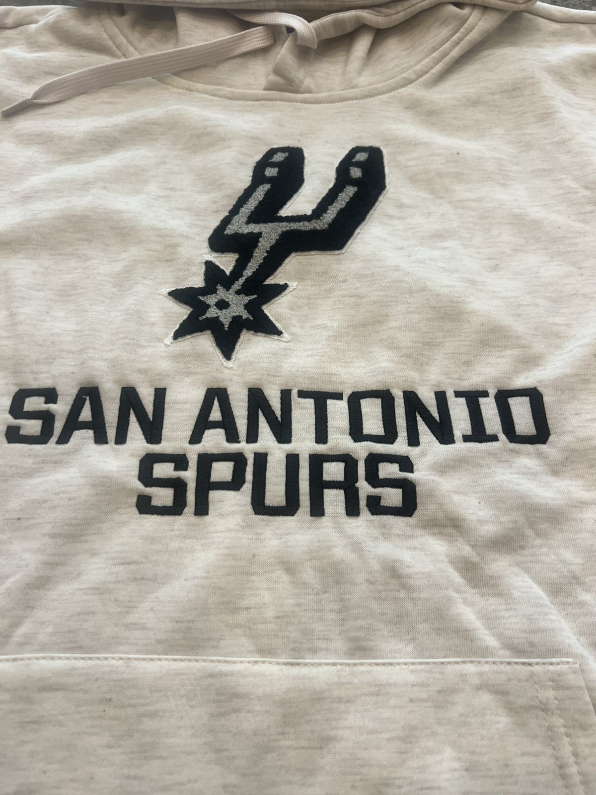 San Antonio Spurs sweatshirt Size X-LARGE super nice . NWT READ ABOUT