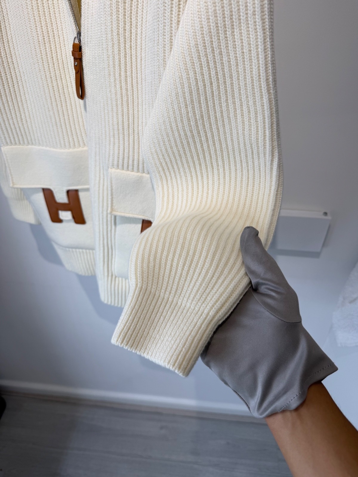 HERMES H JACKET WOOL KNIT (38) – BLANC / NATUREL – BRAND NEW WITH TAGS